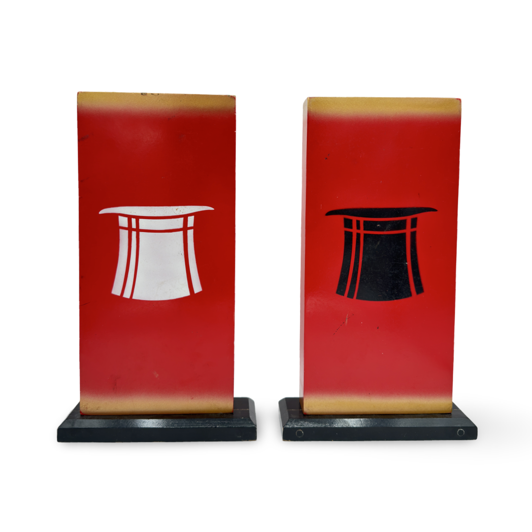 Elusive Rabbits. Supreme Magic, England, ca. 1960s–70s.