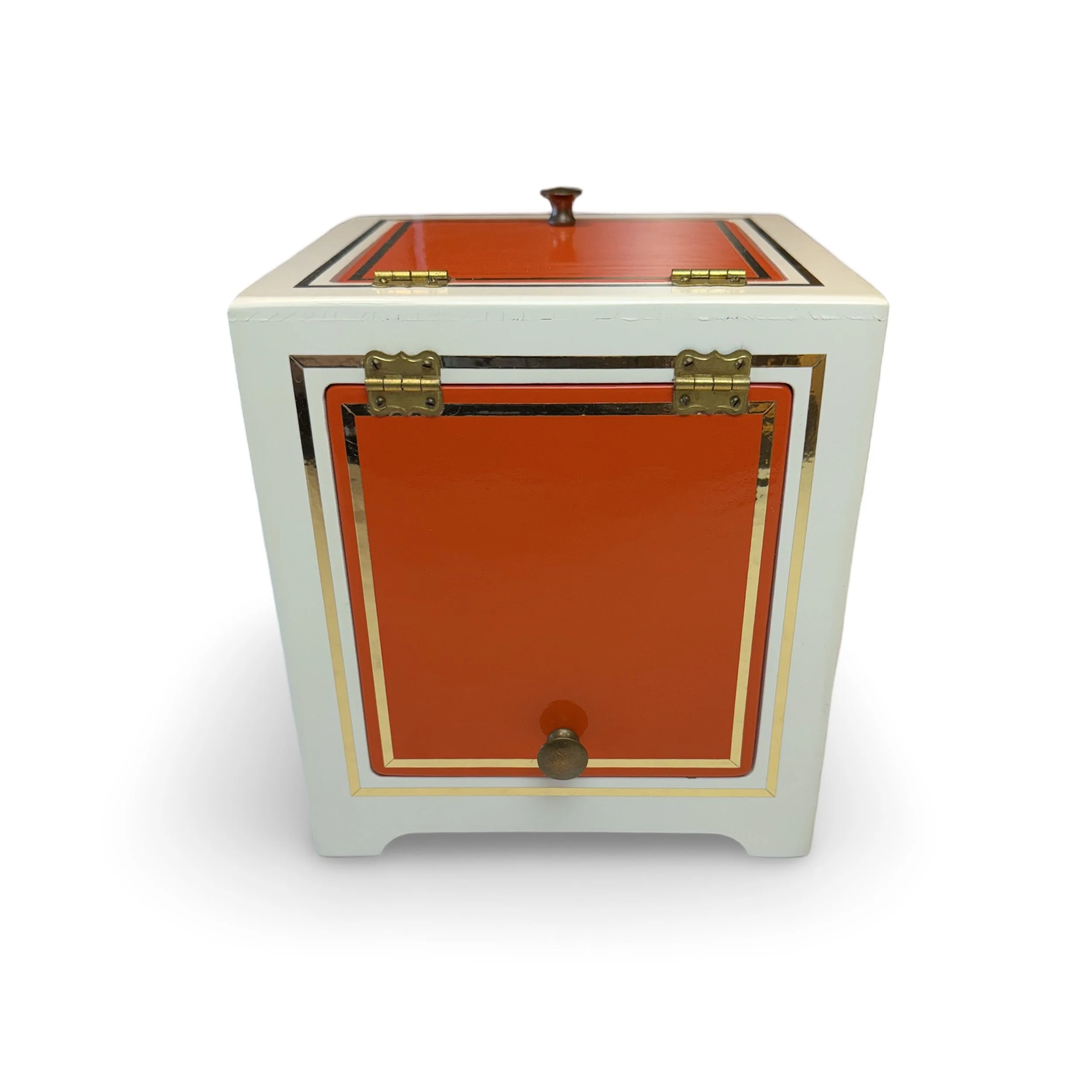 Ring in Orange Cabinet. Sun Valley: Milson-Worth, ca. 1980s.