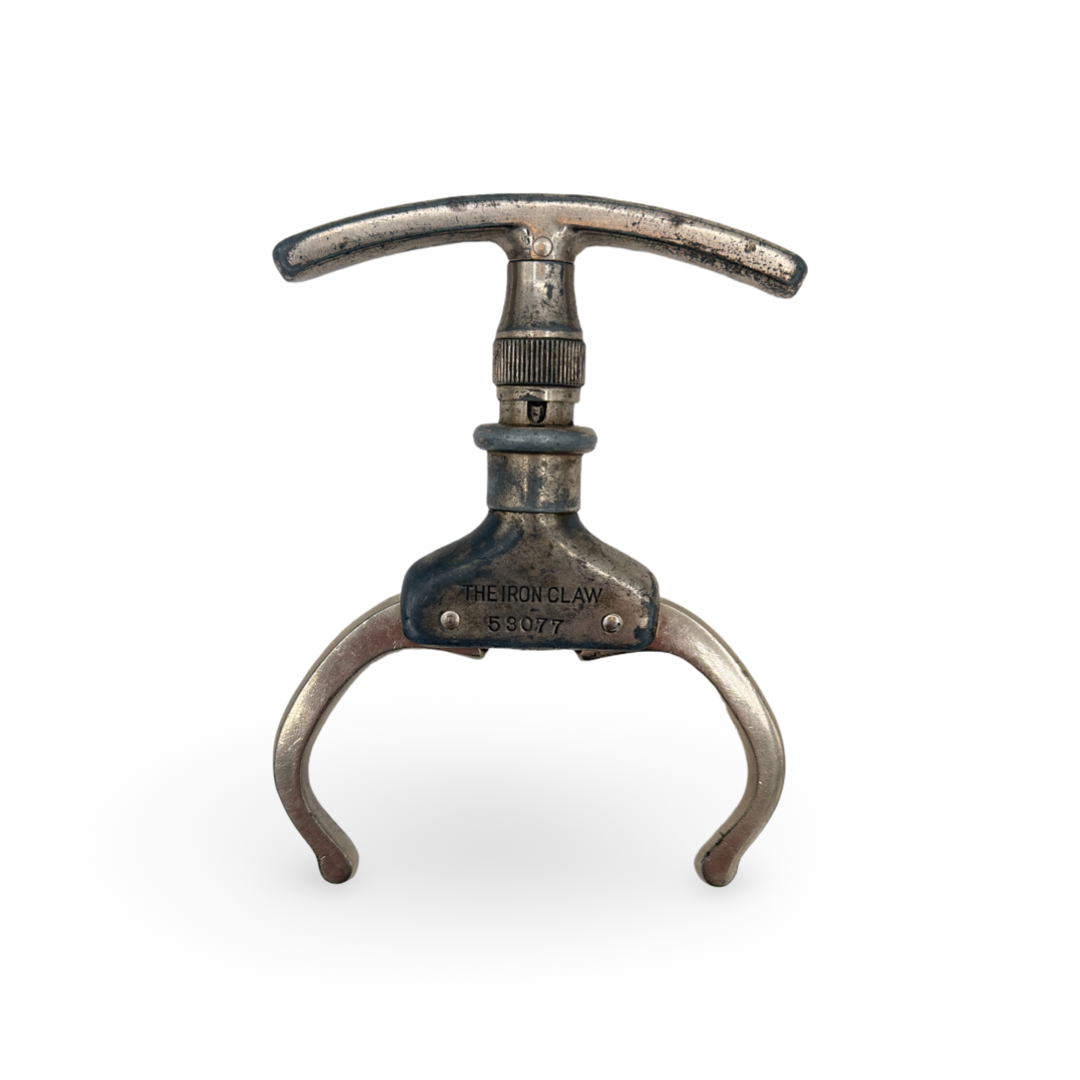 The Iron Claw. Argus Mfg. Co., Chicago, Ill.; second version, ca. 1935–1937