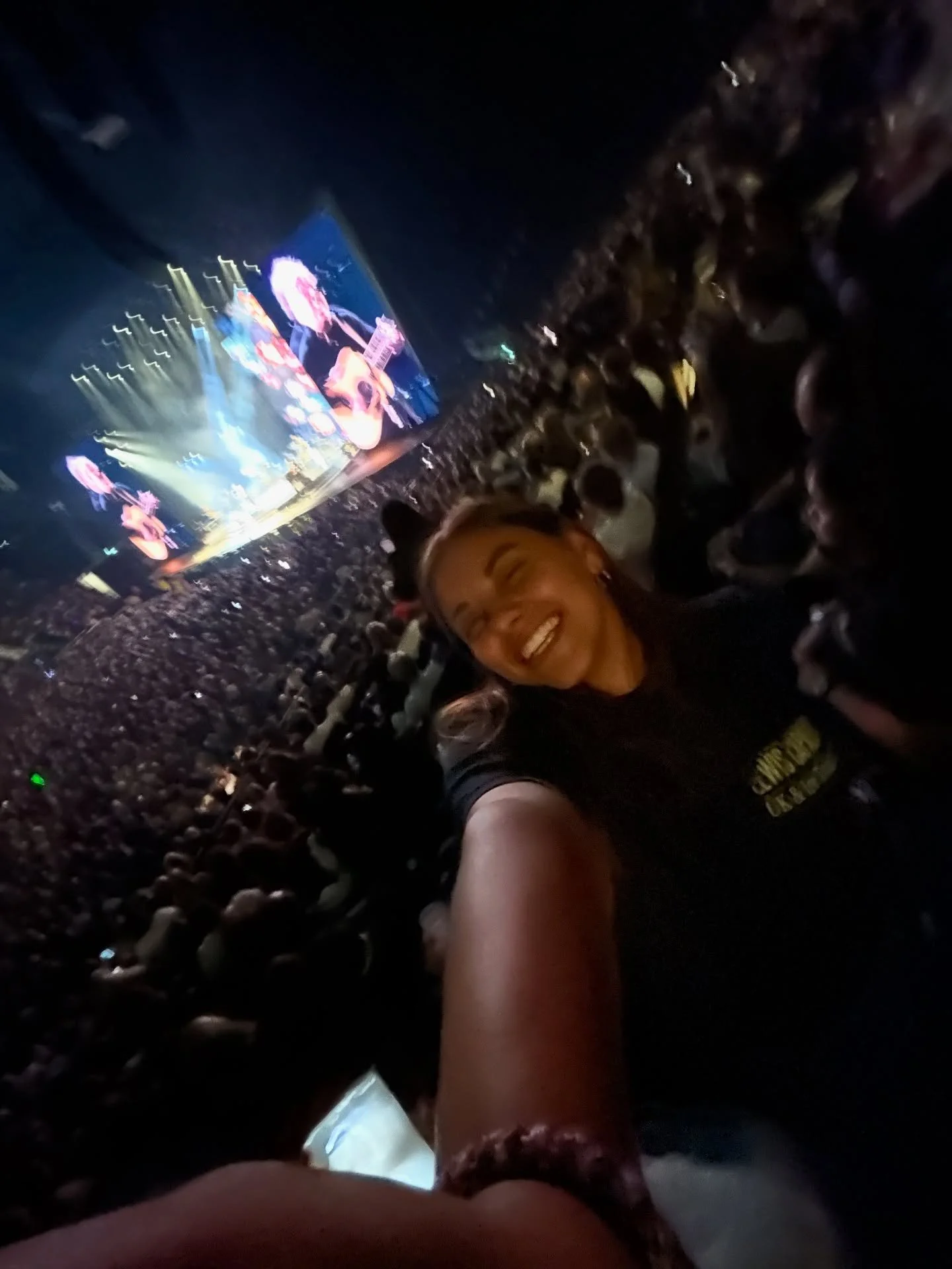 i&rsquo;m gonna get up and try, if it&rsquo;s the last thing I do ❤️&zwj;🩹 @lewiscapaldi &lsquo;25

a deeply needed night for my soul.