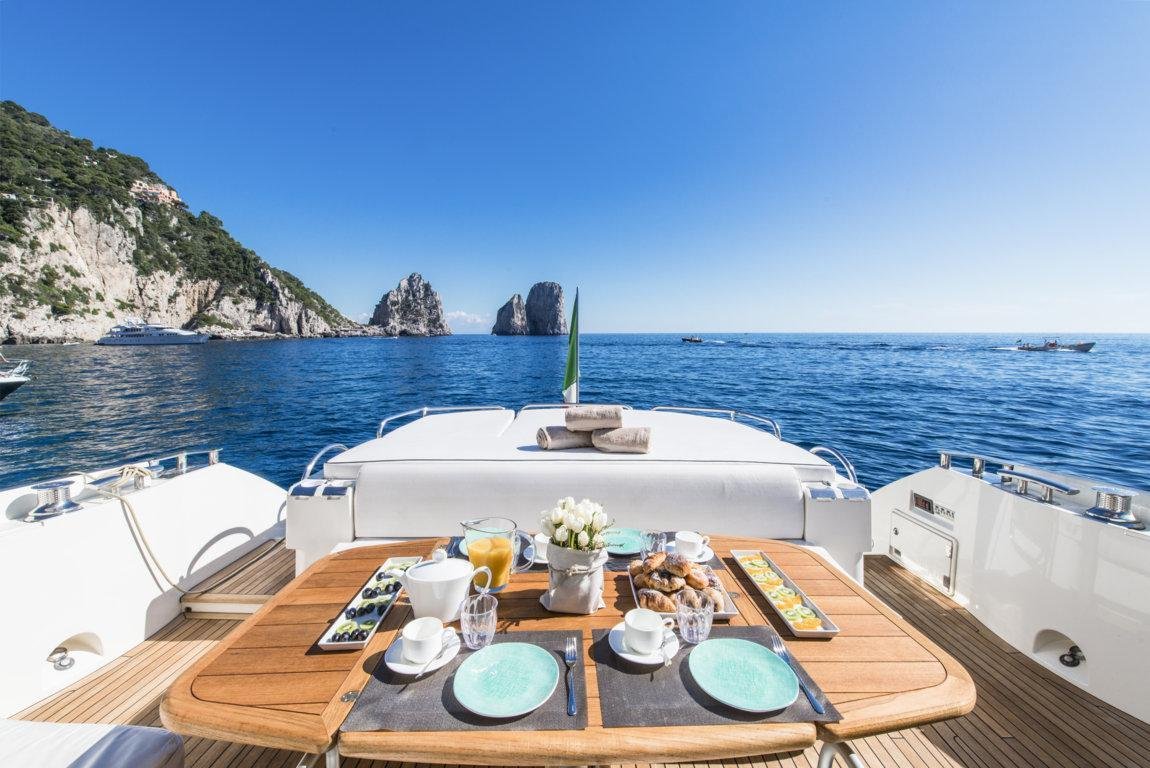Sunseeker-Predator-64-10.jpg