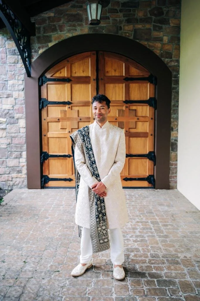 Portrait of the groom before the wedding ceremony