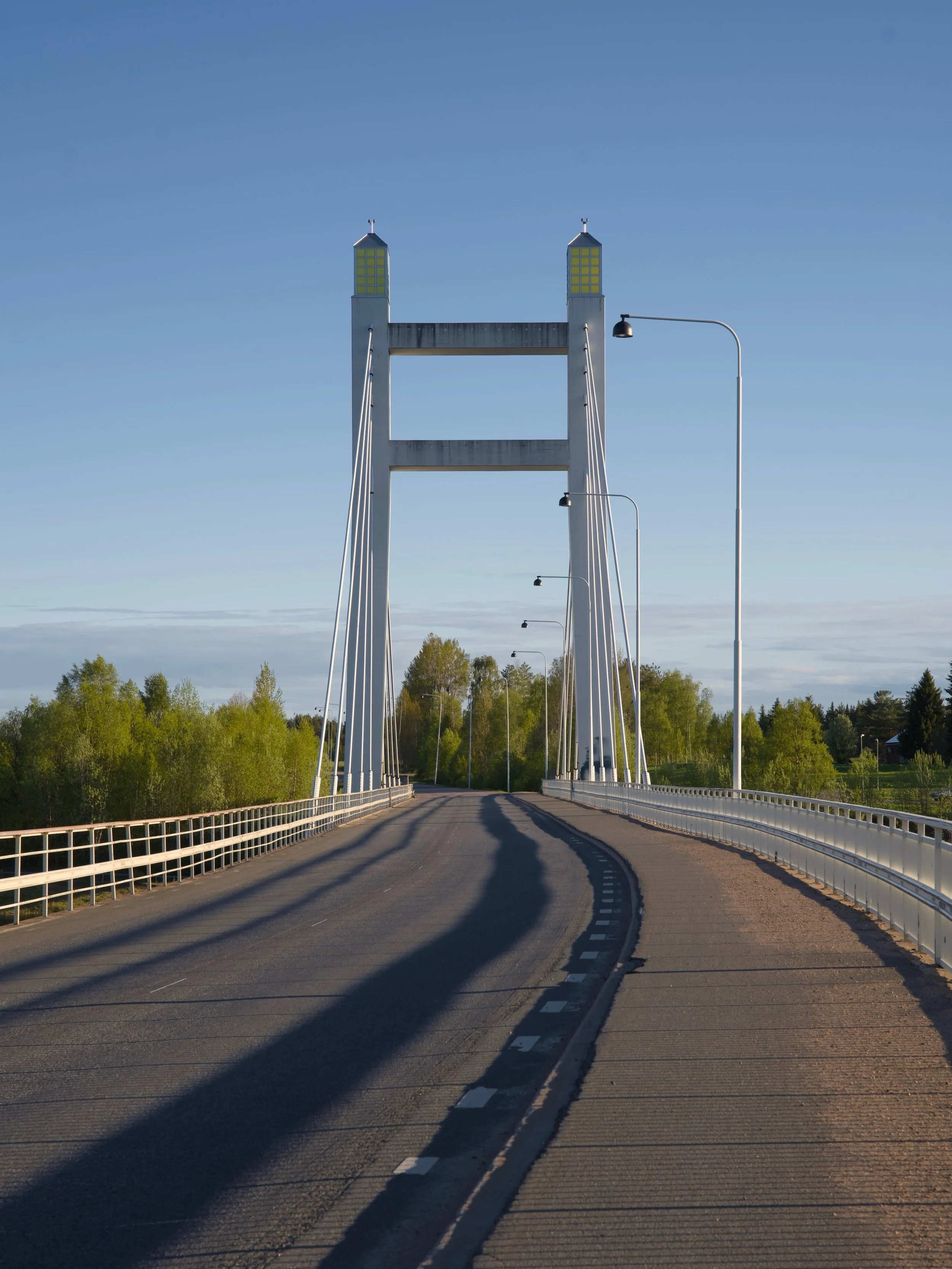 I barely spent a day in Finland, but I think I made them count. A cozy breakfast by a rushing river, a warm chat with a German couple, and two surprisingly tasty bolognese pizzas. Then, with a full stomach (which doesn&rsquo;t happen every day on thi
