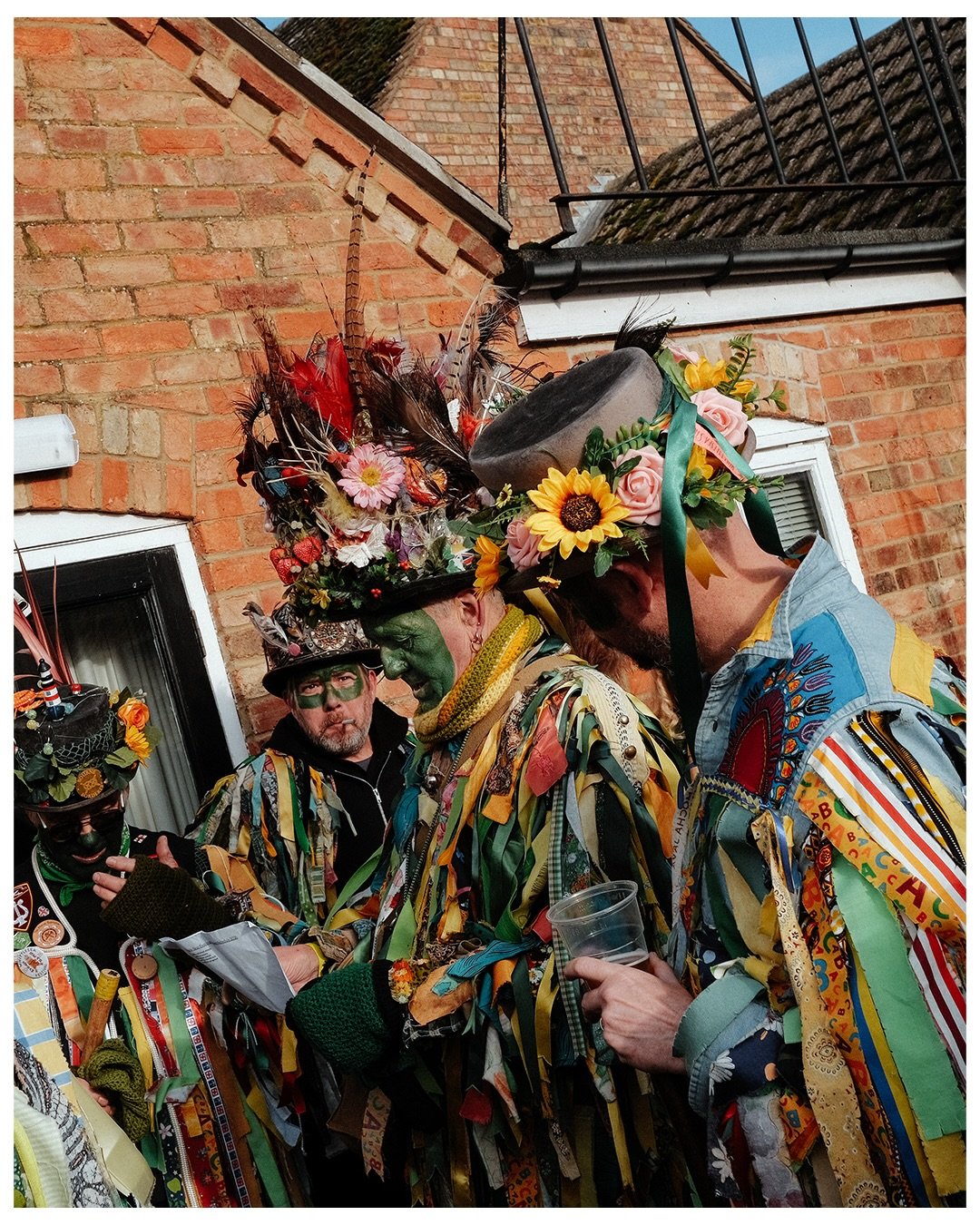 Weird Days Out begins again 👀 🚂

Last year&rsquo;s project has restarted with my now traditional taking pictures, daytime drinking with friends, and blowing the new year cobwebs off at the Whittlesea Straw Bear Festival in the deep Fens. Street pho