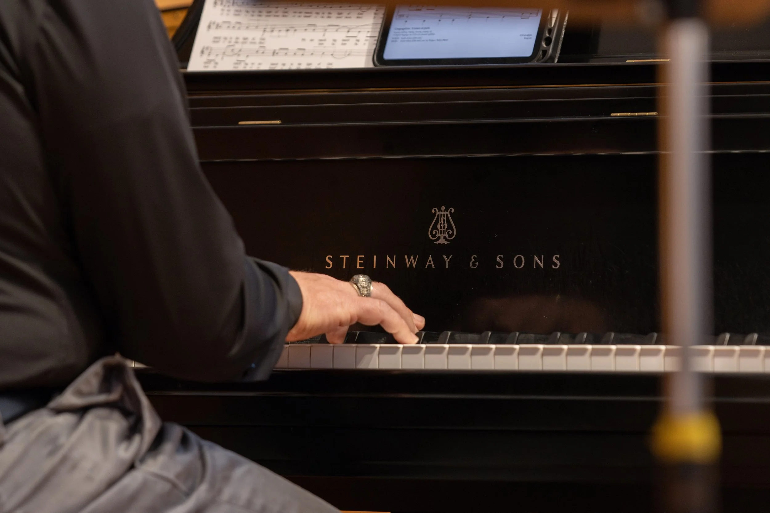 Sat worship (piano).jpeg