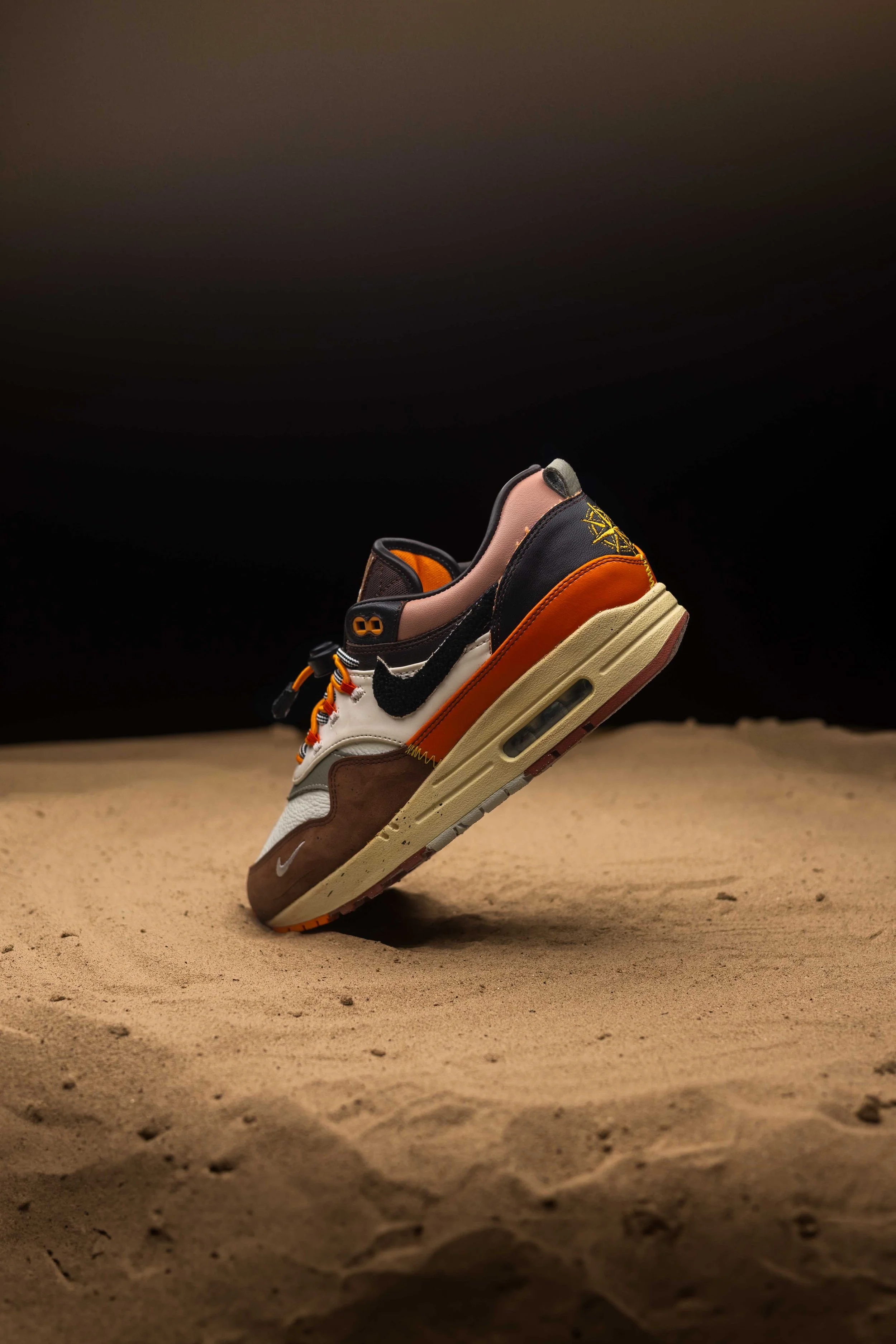 VIJZ Bespokes Custom Air Max 1 Survivor-32.jpg