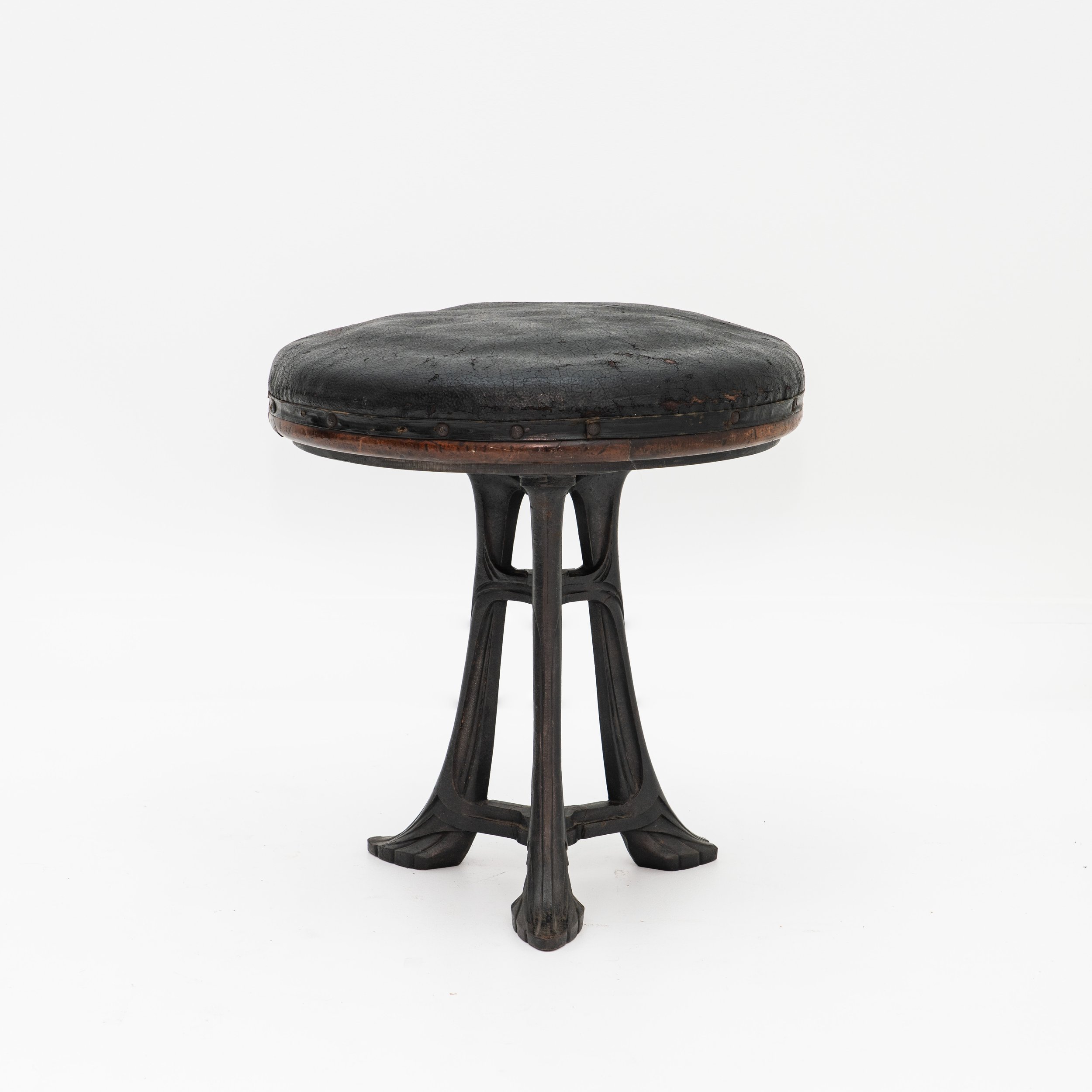 Tabouret Art nouveau 1900, fonte et cuir, dans le goût d'Hector Guimard