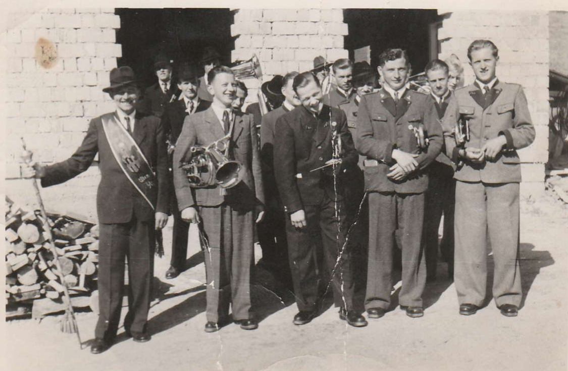1953_1.png