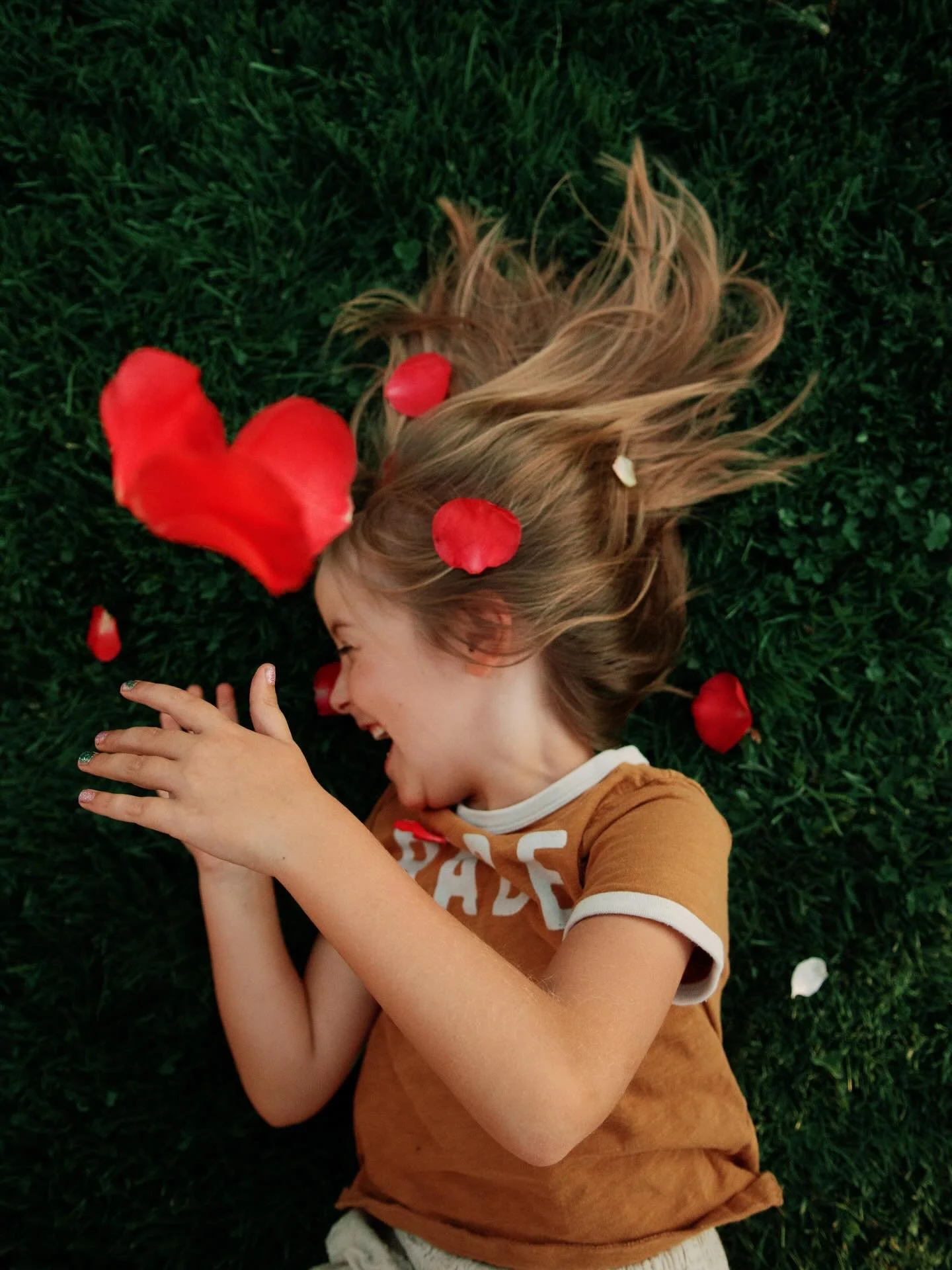 Every once in a blue moon, I&rsquo;ll snap a photo of my daughter that so perfectly encapsulates her radiance and joy, it almost brings me to my knees in gratitude. 

Alternative caption: I prayed for this girl all my life. 💕 

#homeiswherethehearti