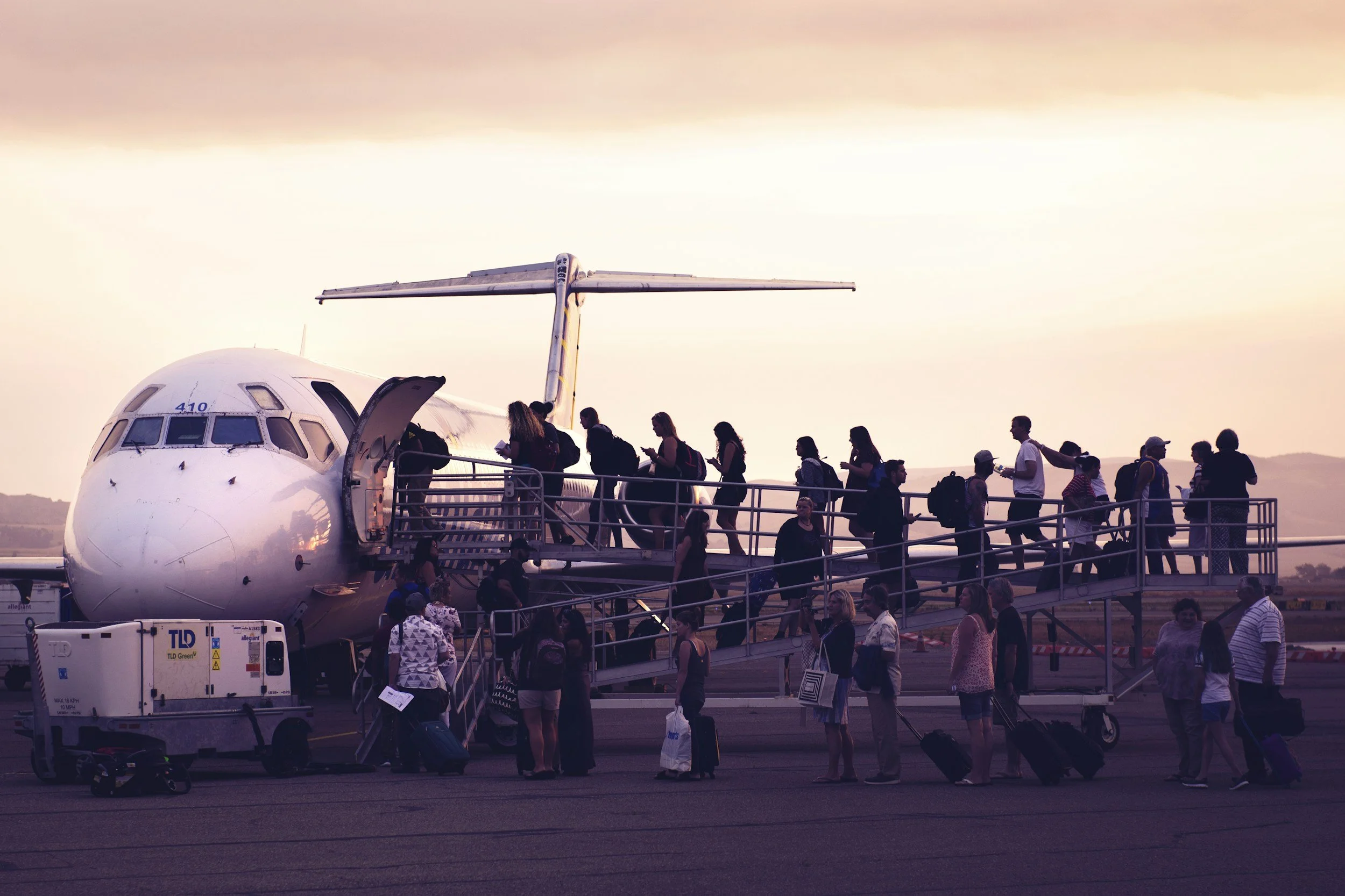 Will your Guests actually come to your Destination Wedding? 