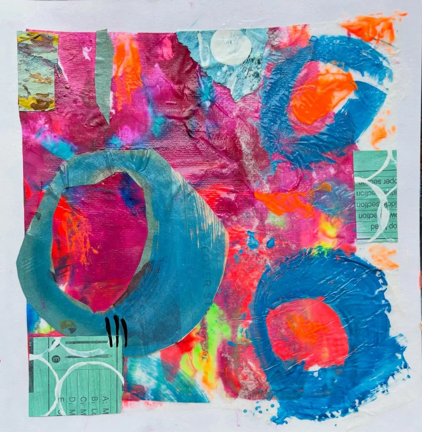 Day 49 of the #dothe100dayproject 

Mixing feelings and colours. Small collage on wood panel.

#collageartist 
#abstractartwork 
#colourinart