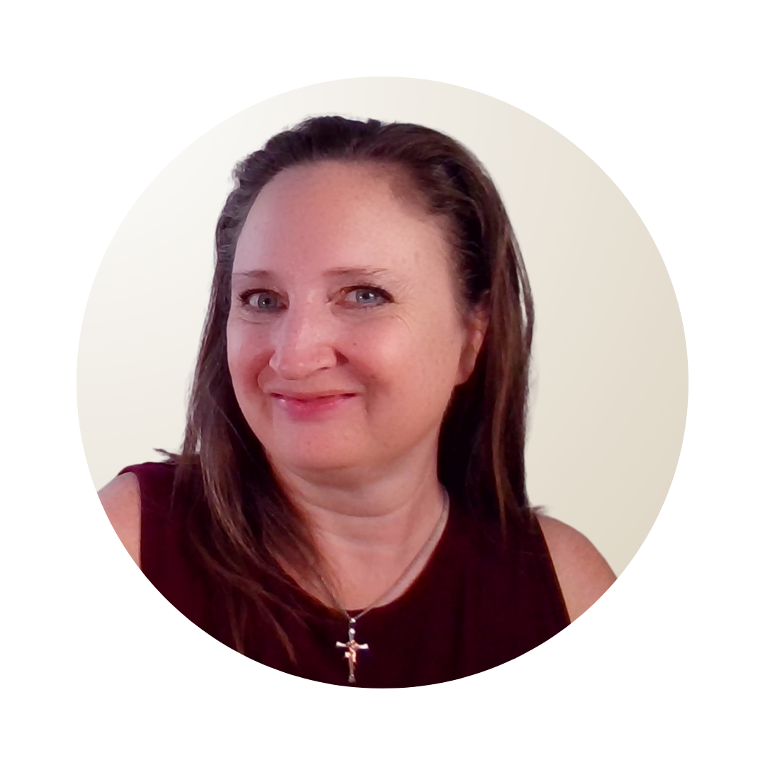 Jenny Cleveland, ESL coach with a Bachelor's Degree in Speech Communication and TESOL certification, specializing in business English