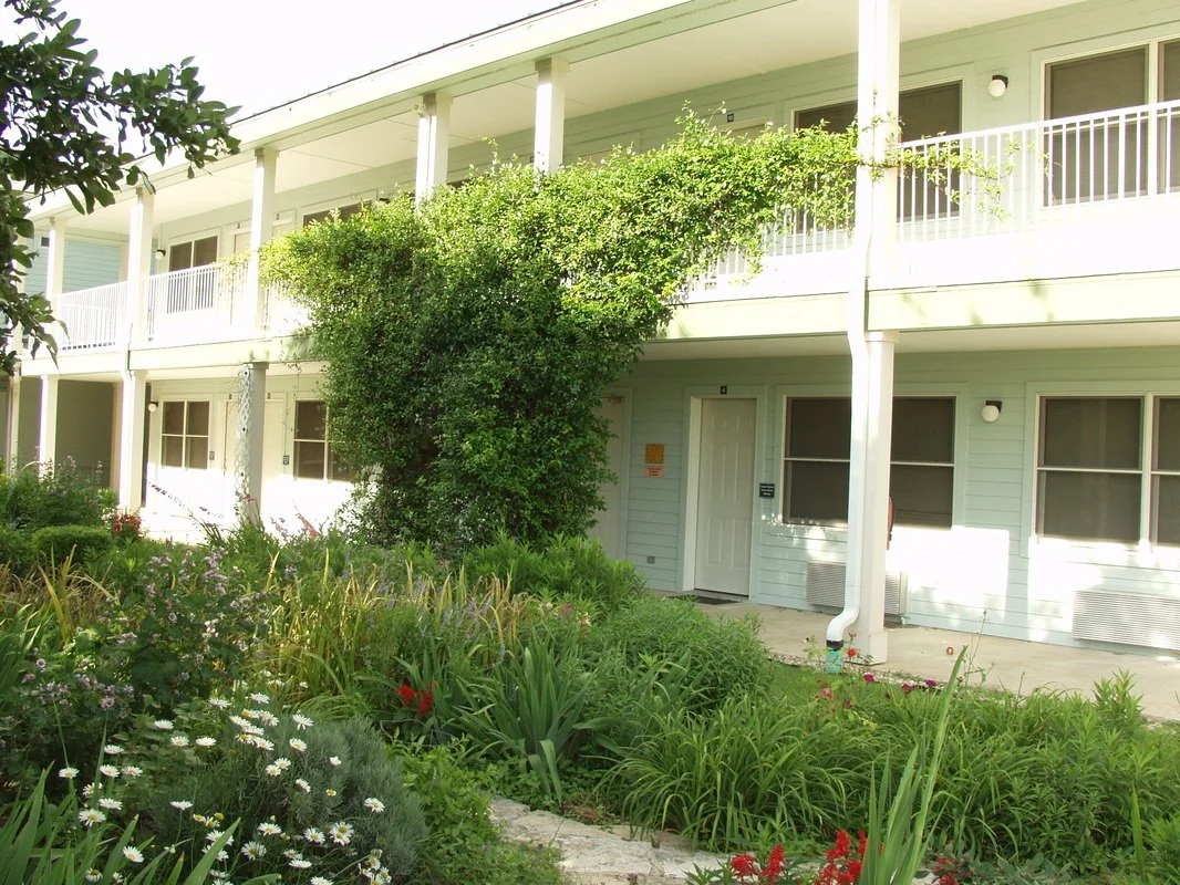 foliage exterior.jpg