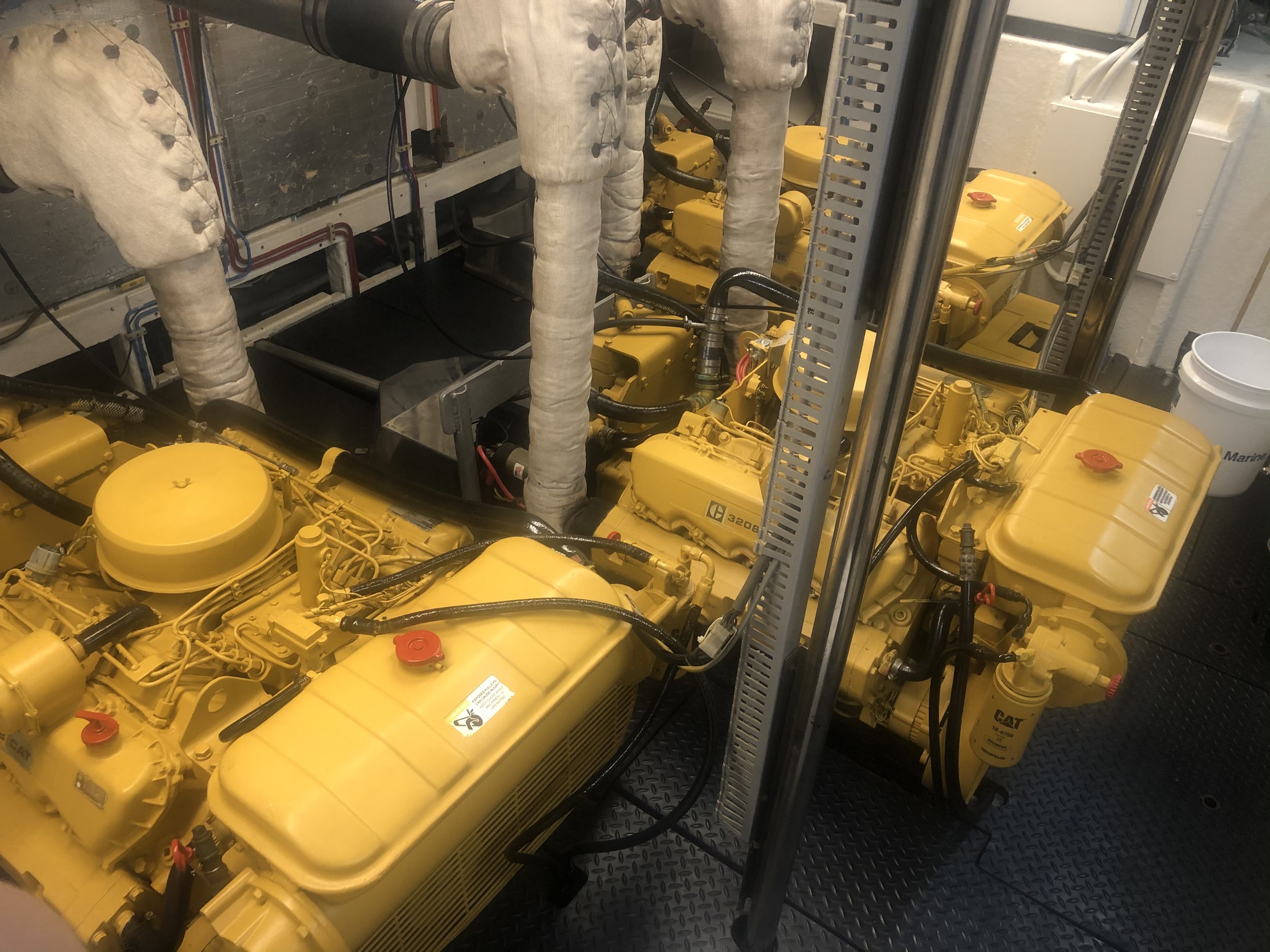A very unique triple CAT N/A 3208 setup.