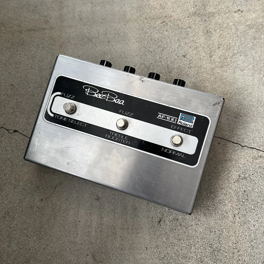 Roland AF-100 BeeBaa — Uniform Music