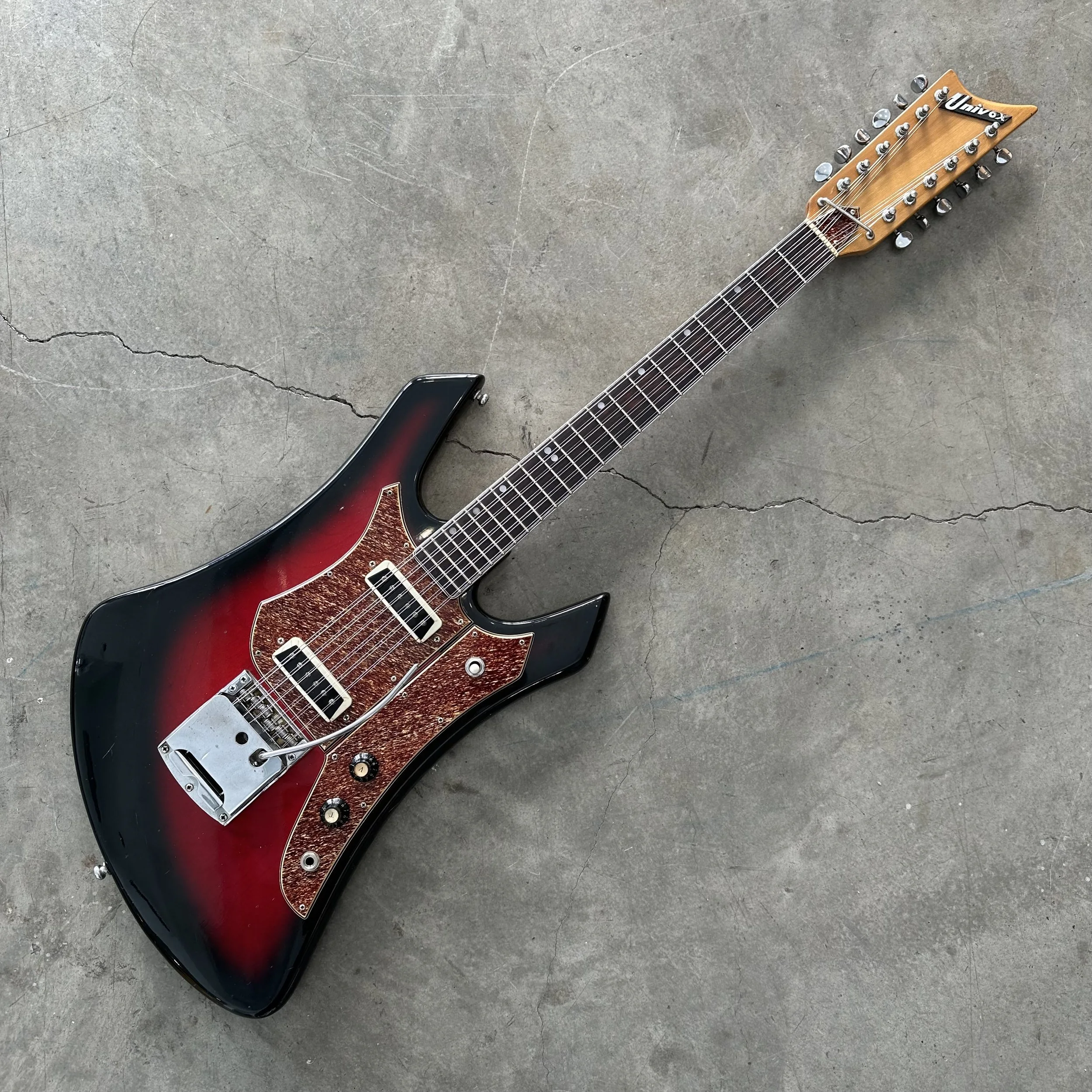 Univox 12 String (Vintage)