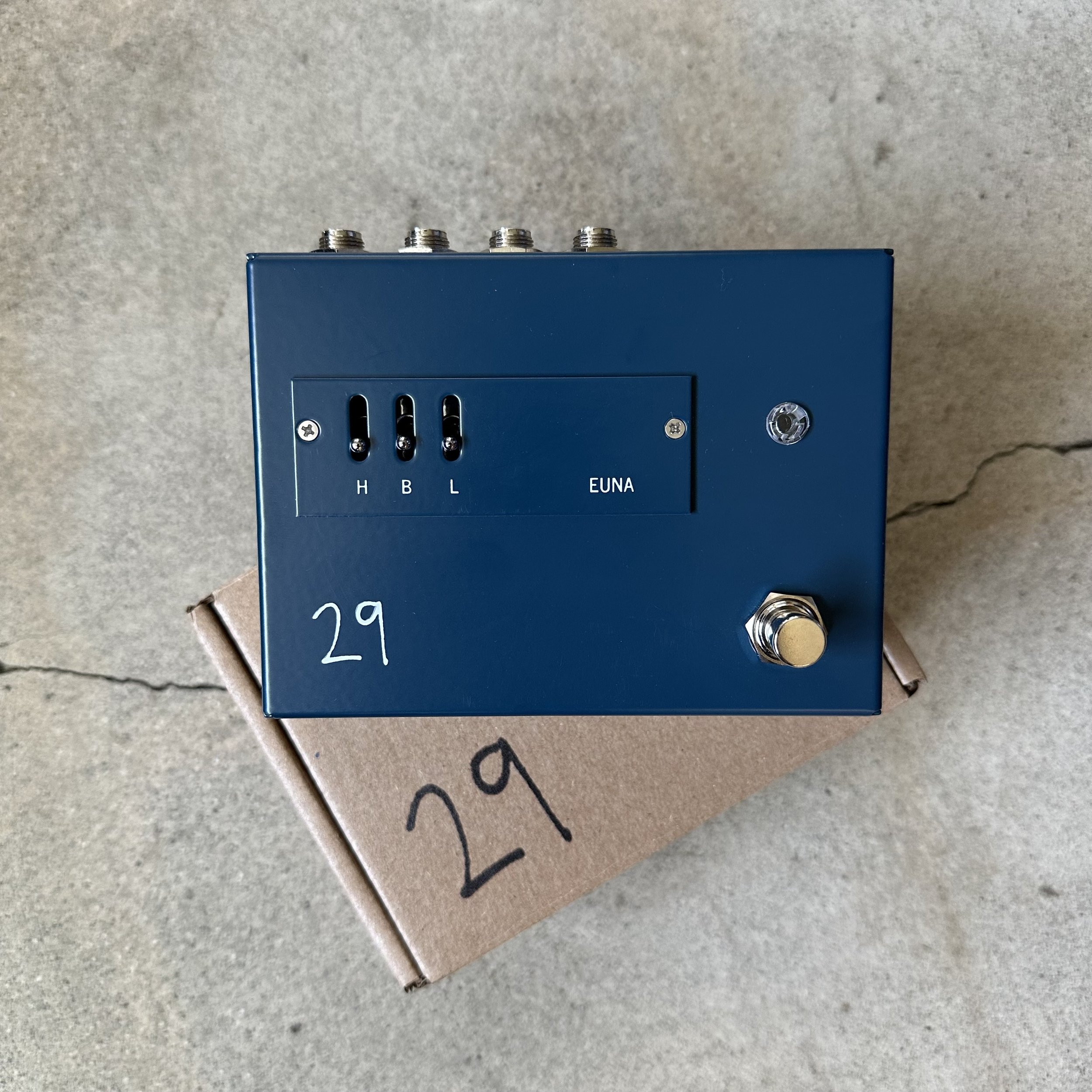 29 Euna (New)