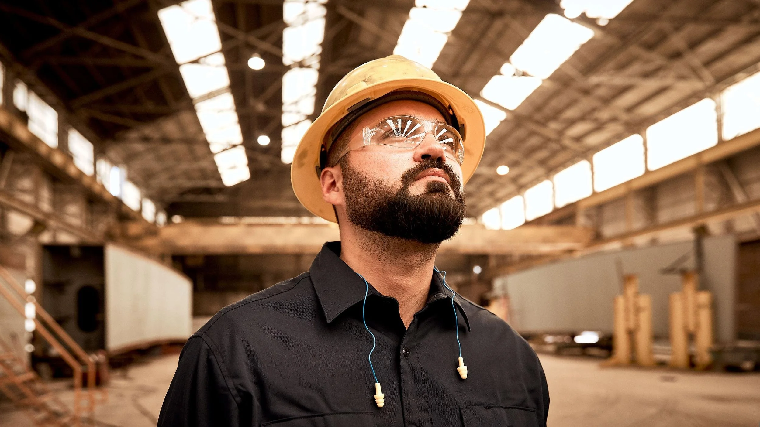 Grainger on-location advertising photograph – commercial campaign by Sam Grant Productions, Los Angeles