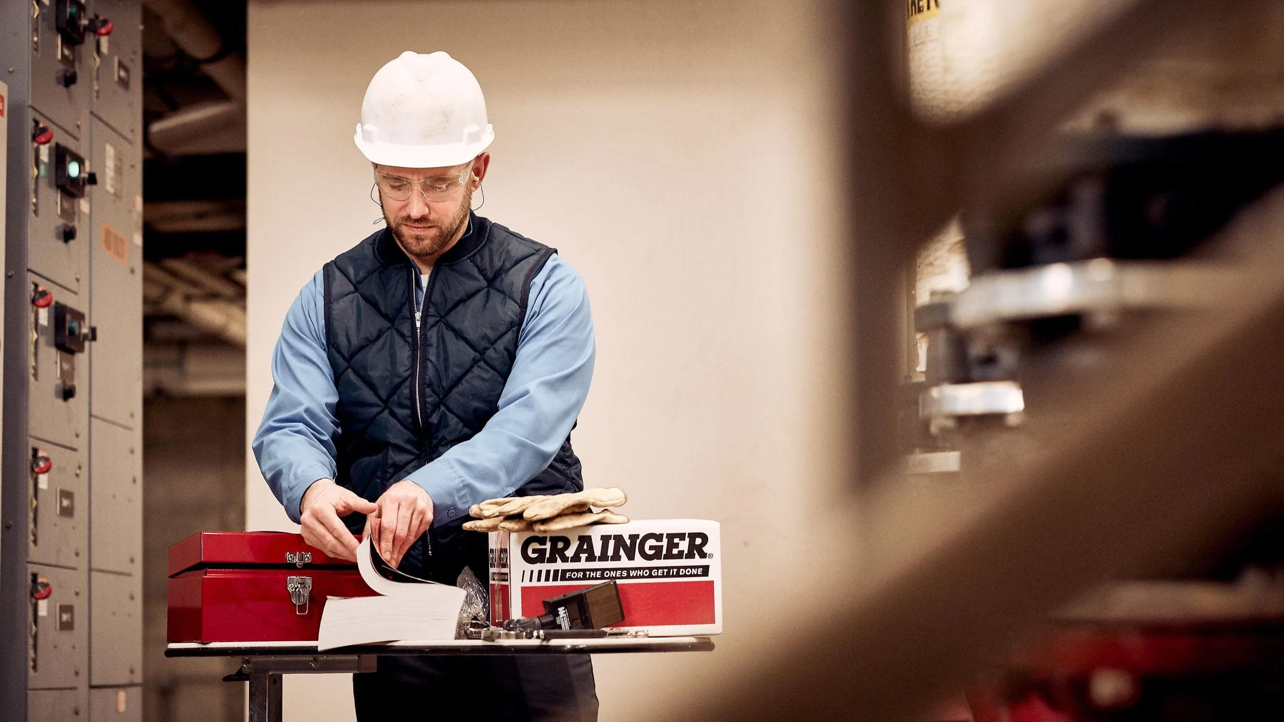 Grainger basement location commercial photograph – advertising campaign by Sam Grant Productions, Los Angeles