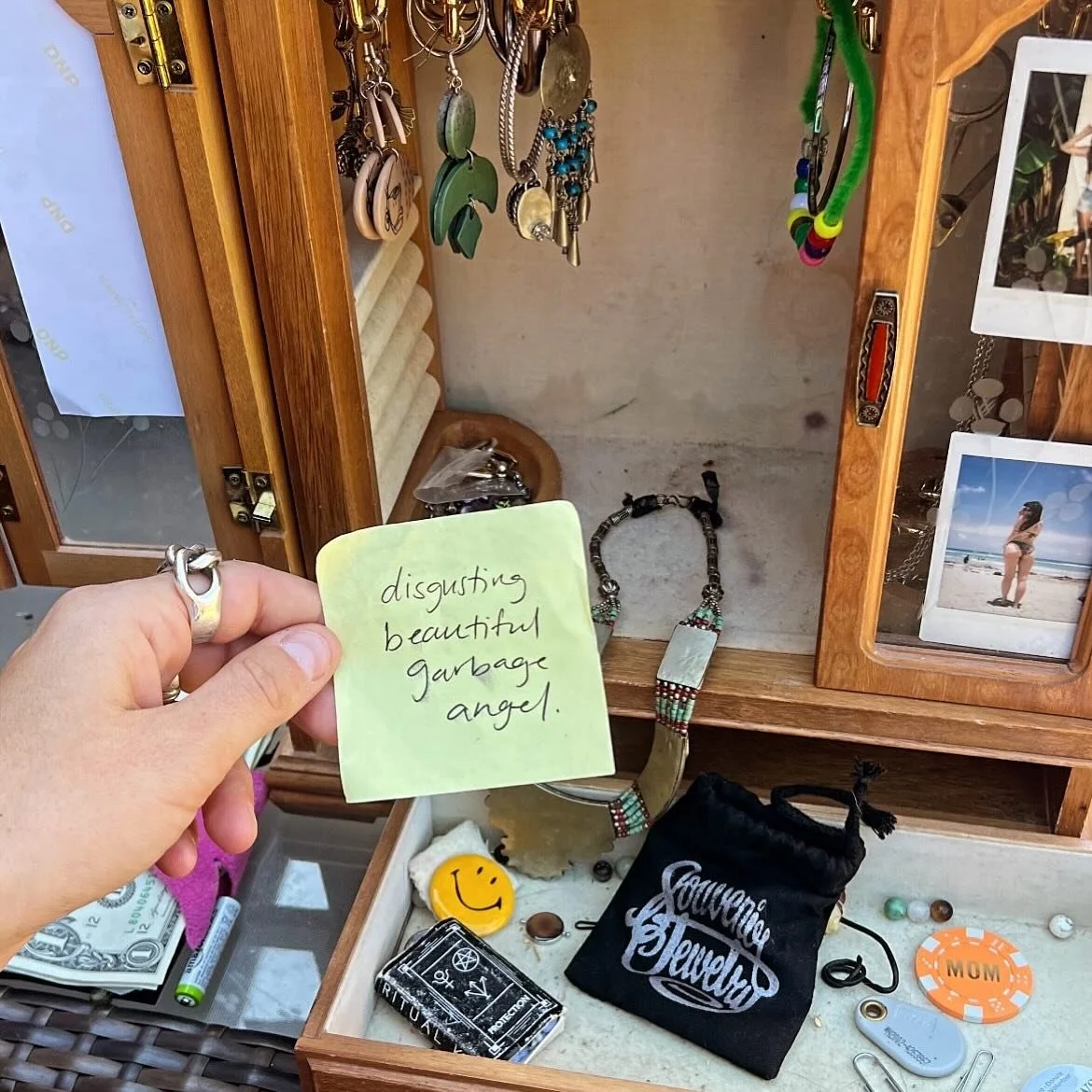 finally going through my own jewelry box and breaking things. in my Philly feels 🖤 send me your junk!