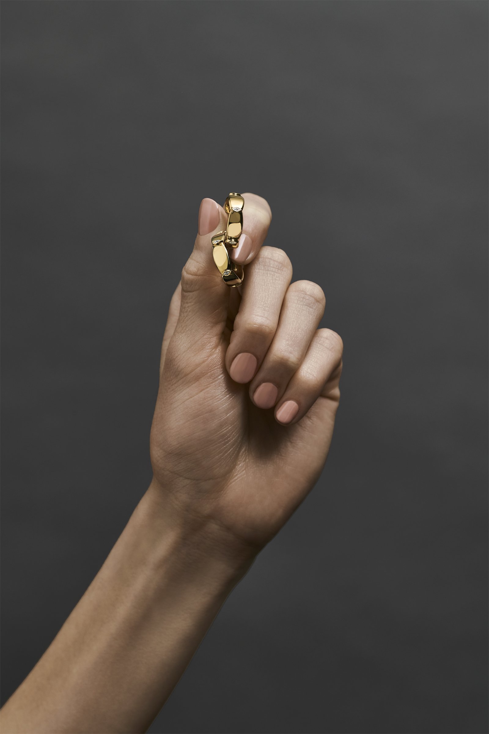 kendra-scott-demi-and-diamonds-sale-jordan-hoops.jpg