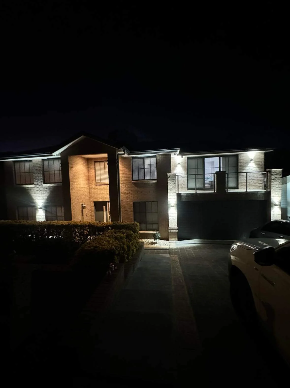 exterior-facade-lighting-installation-systems-nsw-sydney-electrical-services-near-you