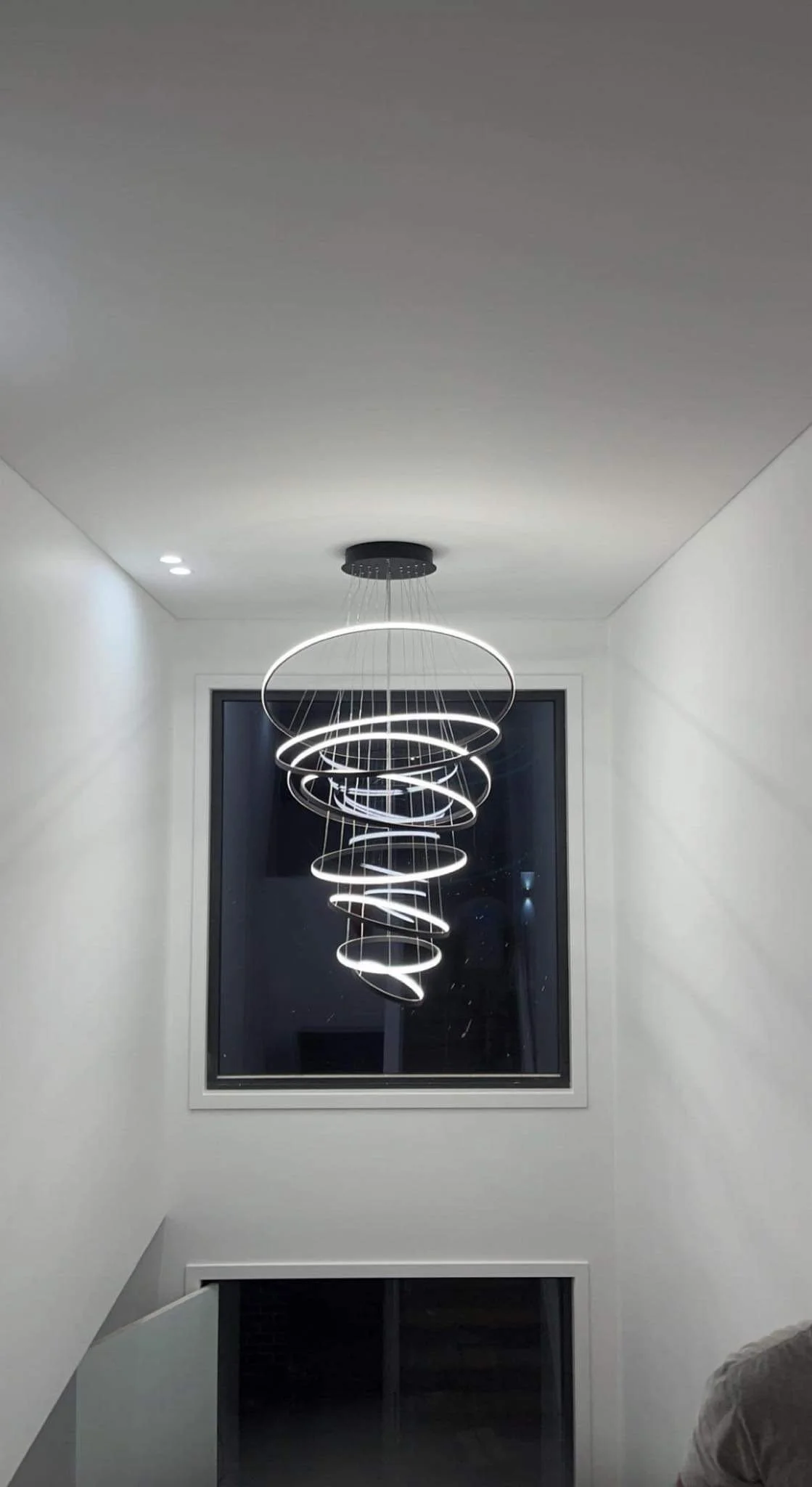 modern-cool-light-installation-clean-fast-installation-quality-electrical-services-near-you-sydney-nsw