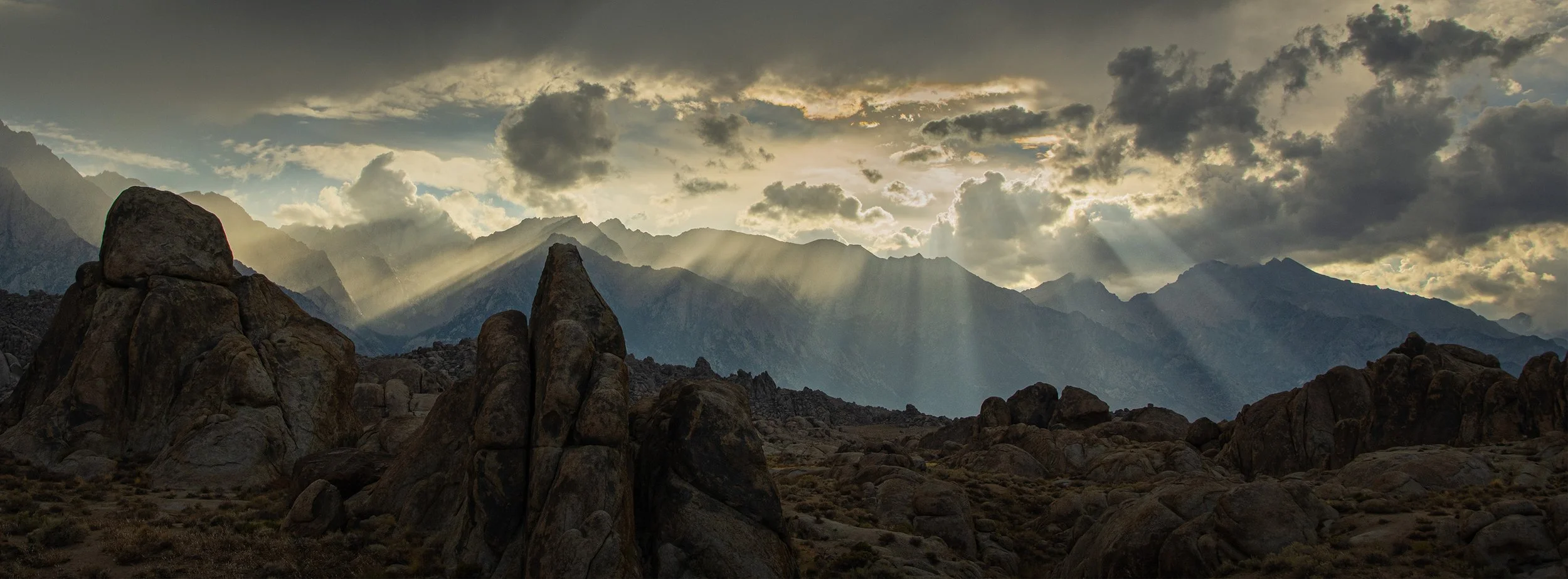 Sunrays in the Eastern Sierras sml.jpg