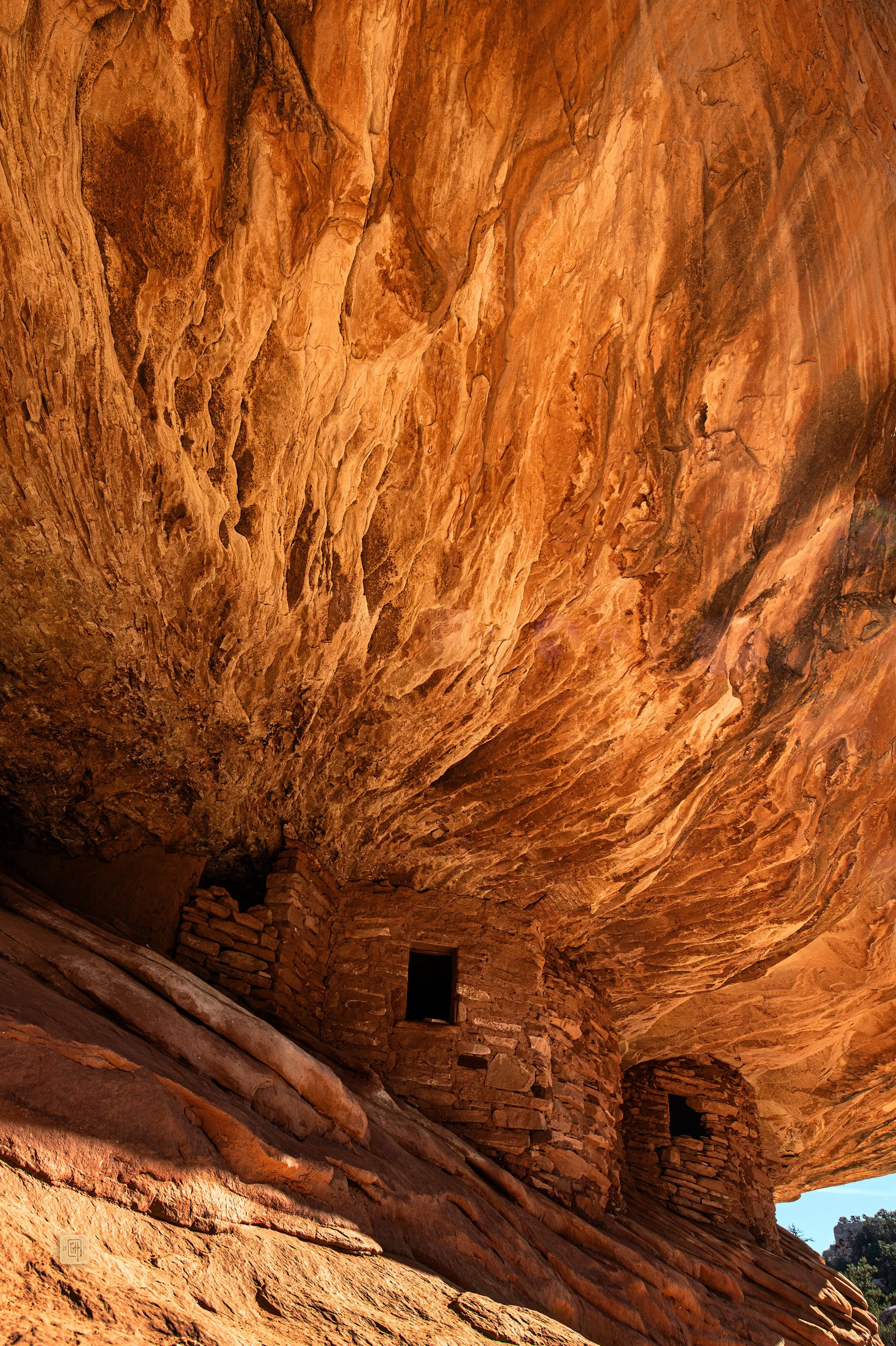 House on Fire Anasazi ruins sml.jpg