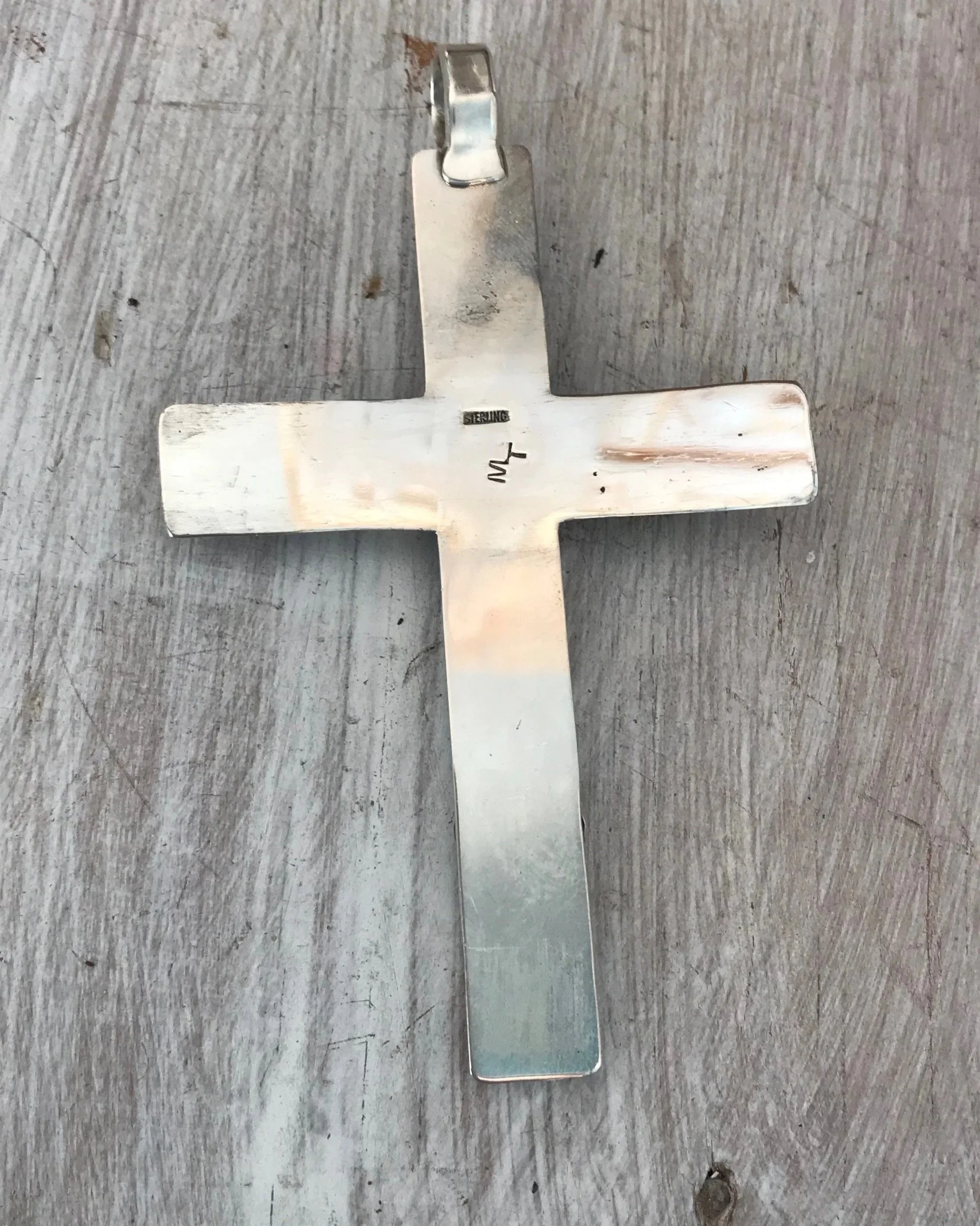 reverse-side-large-sterling-silver-cross-with-six-kingman-turquoise-stones-minnie-toledo-cr008.jpg