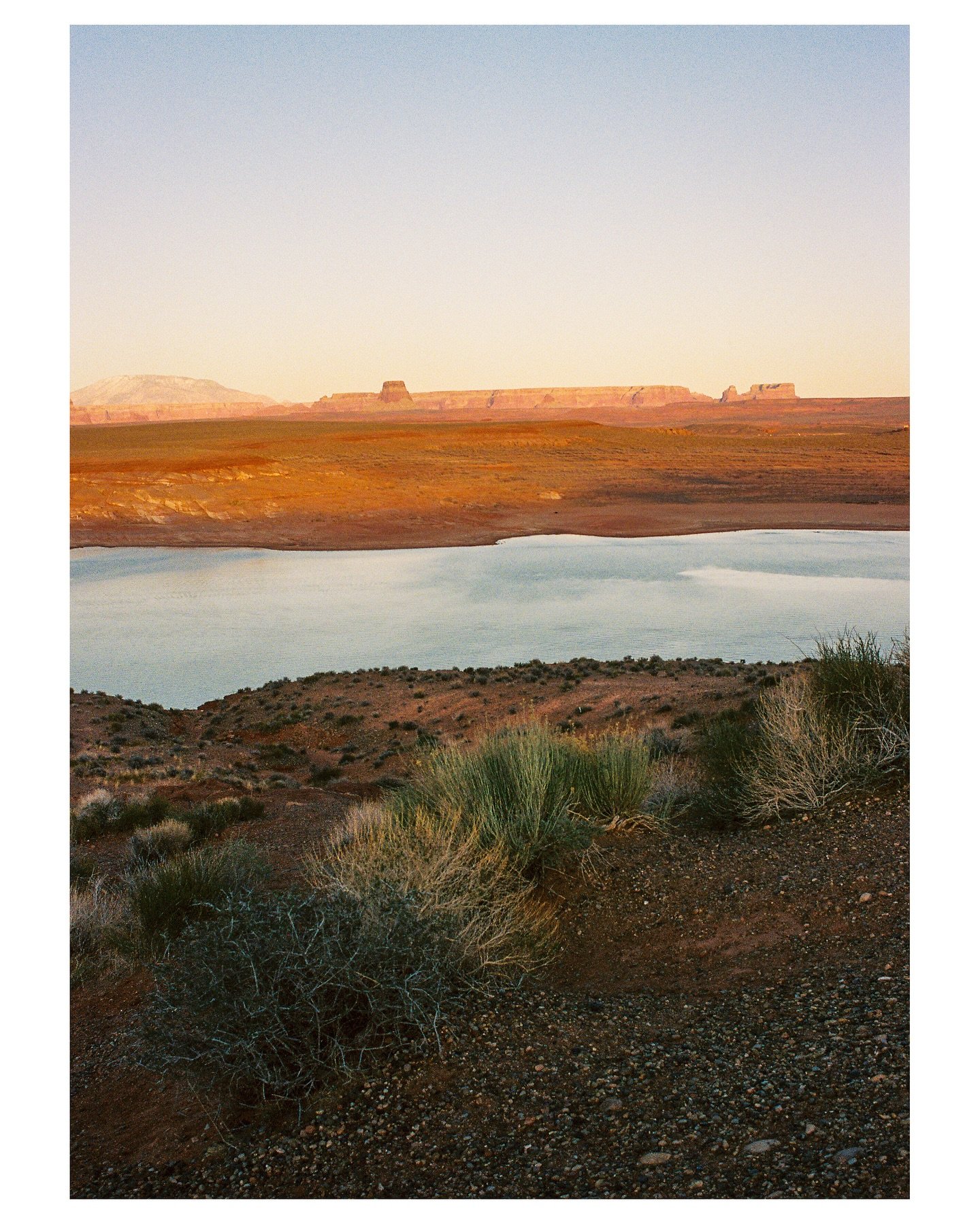 A roll of Kodak Portra 400 and expired Fujifilm Provia 100F

March 2025

#photography #filmphotography #pentax #kodak #fujifilm #landscapephotography #travelphotography