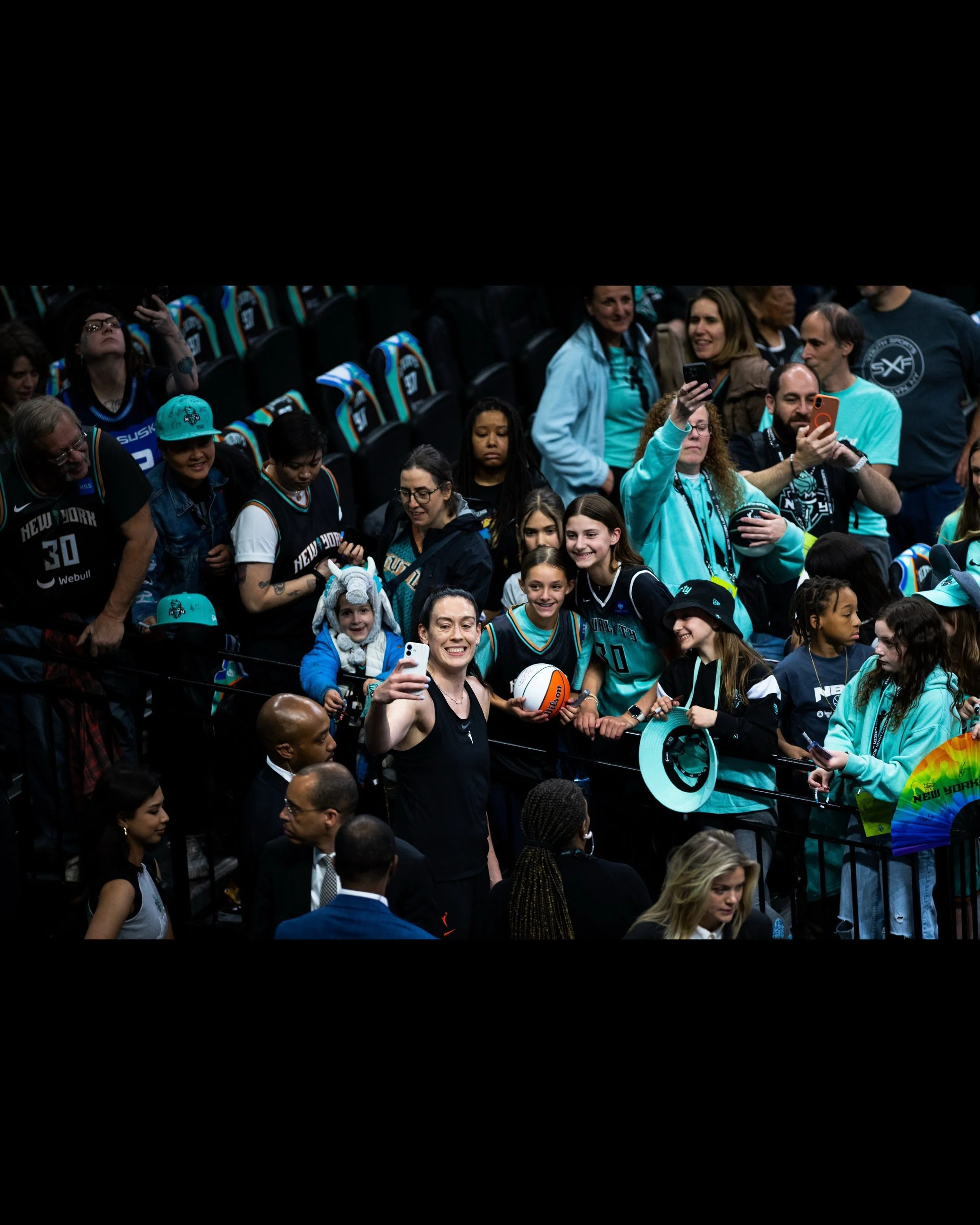 New York Liberty vs. Connecticut Sun
5/8/26
Home Opener

#wnba #sportsphotography #nyliberty #basketball #photography