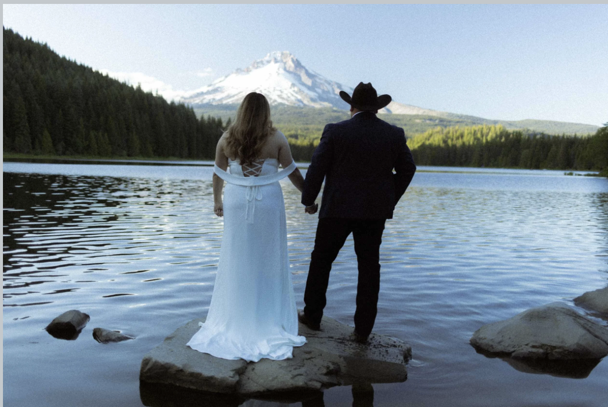 Sunset Elopement at Trillium Lake | Mt Hood Elopement Photographer