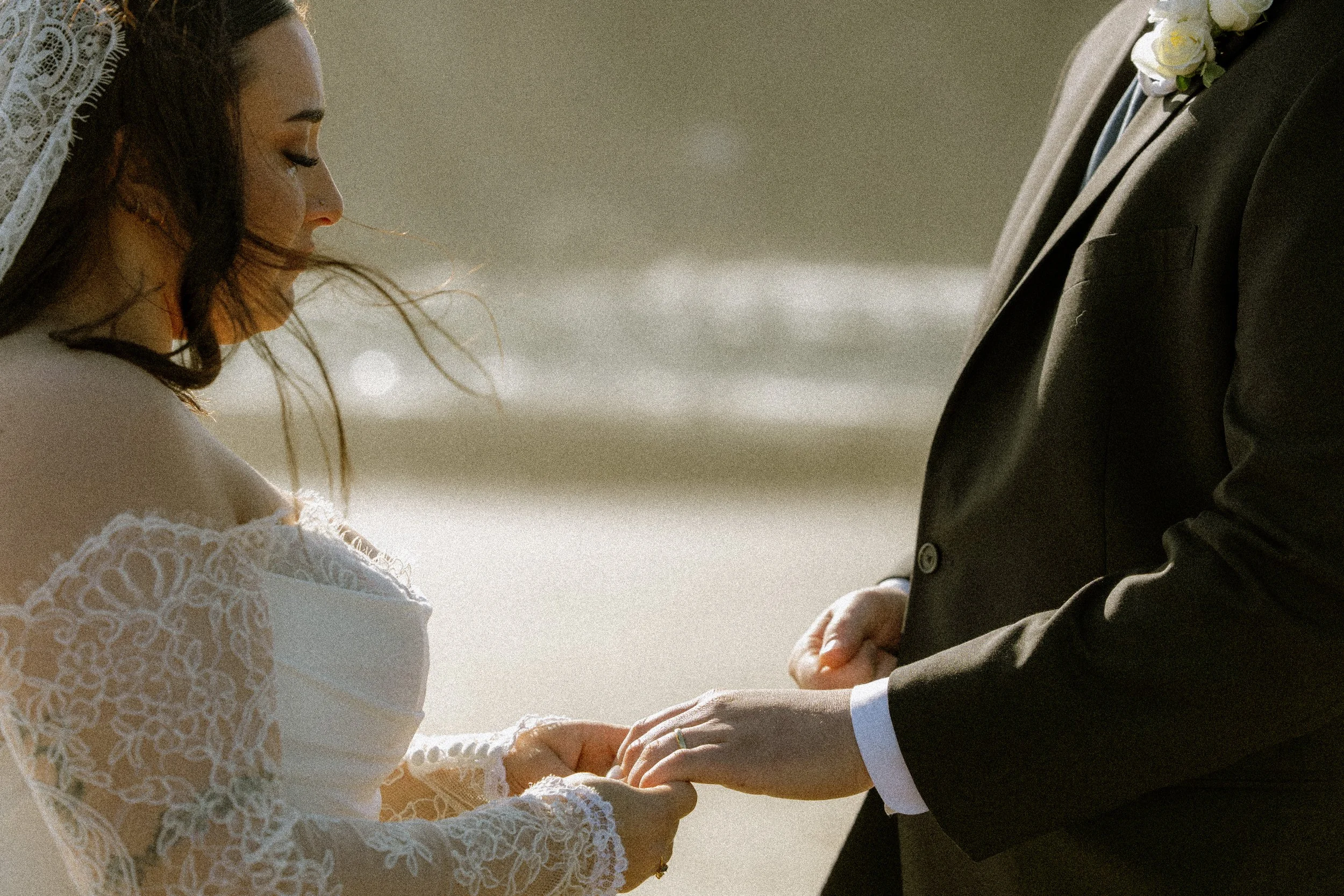 oregon-elopement-photography-coastal-ceremony.jpg