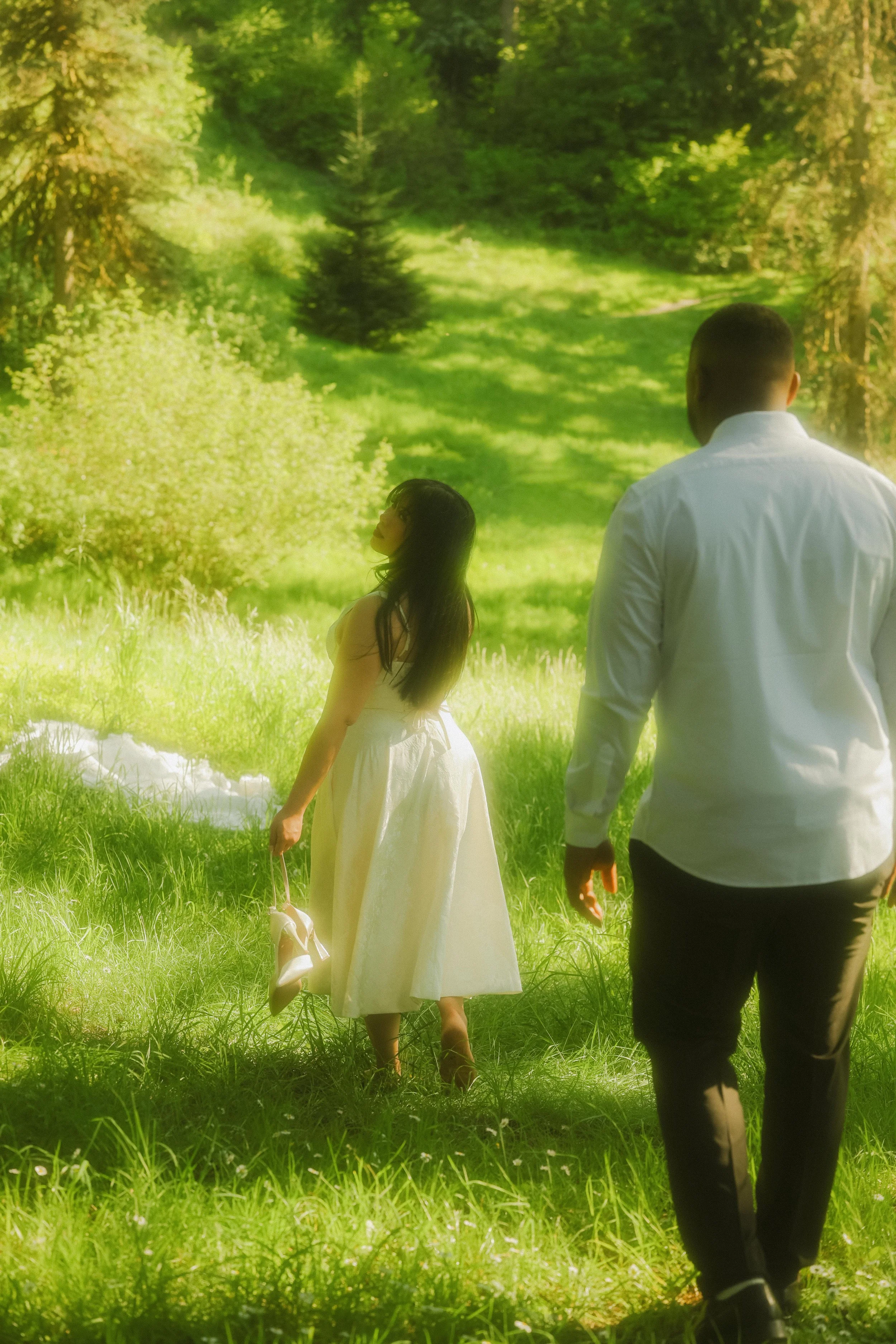 Dreamy Engagement Photos at Hoyt Arboretum in Portland, Oregon | Danielle + Cendrail