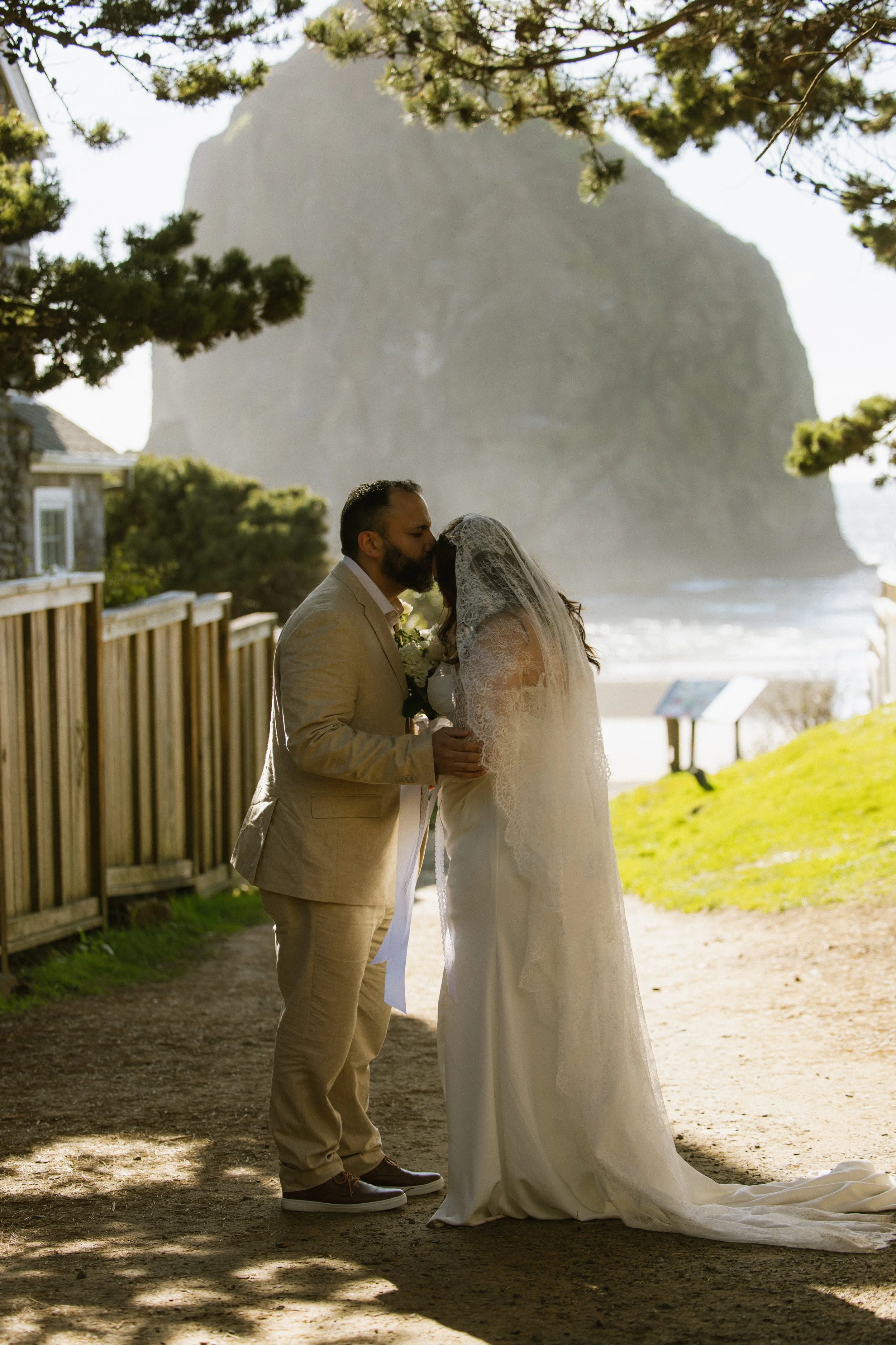 Cannon Beach Weddings