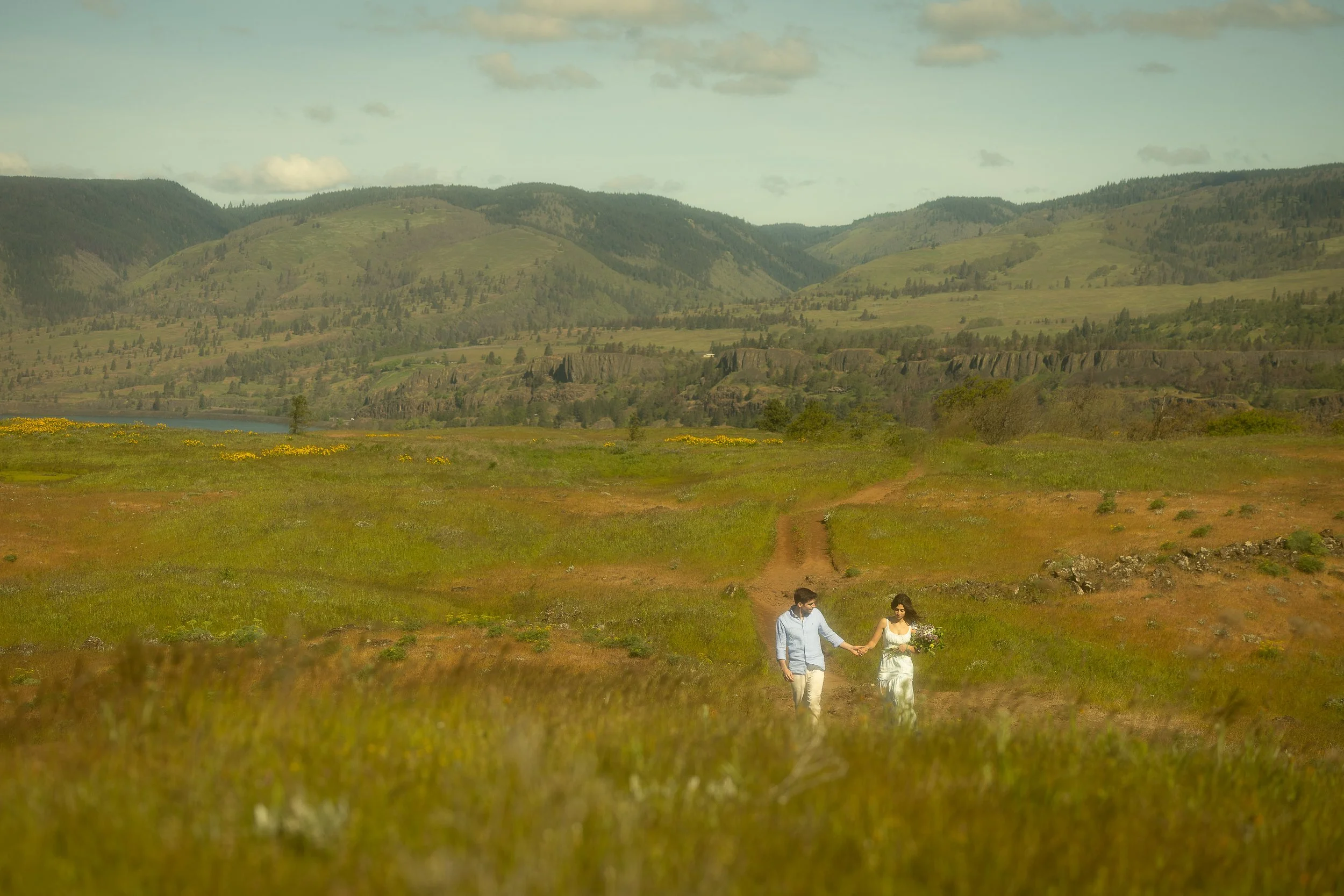 engagement session columbia gorge oregon