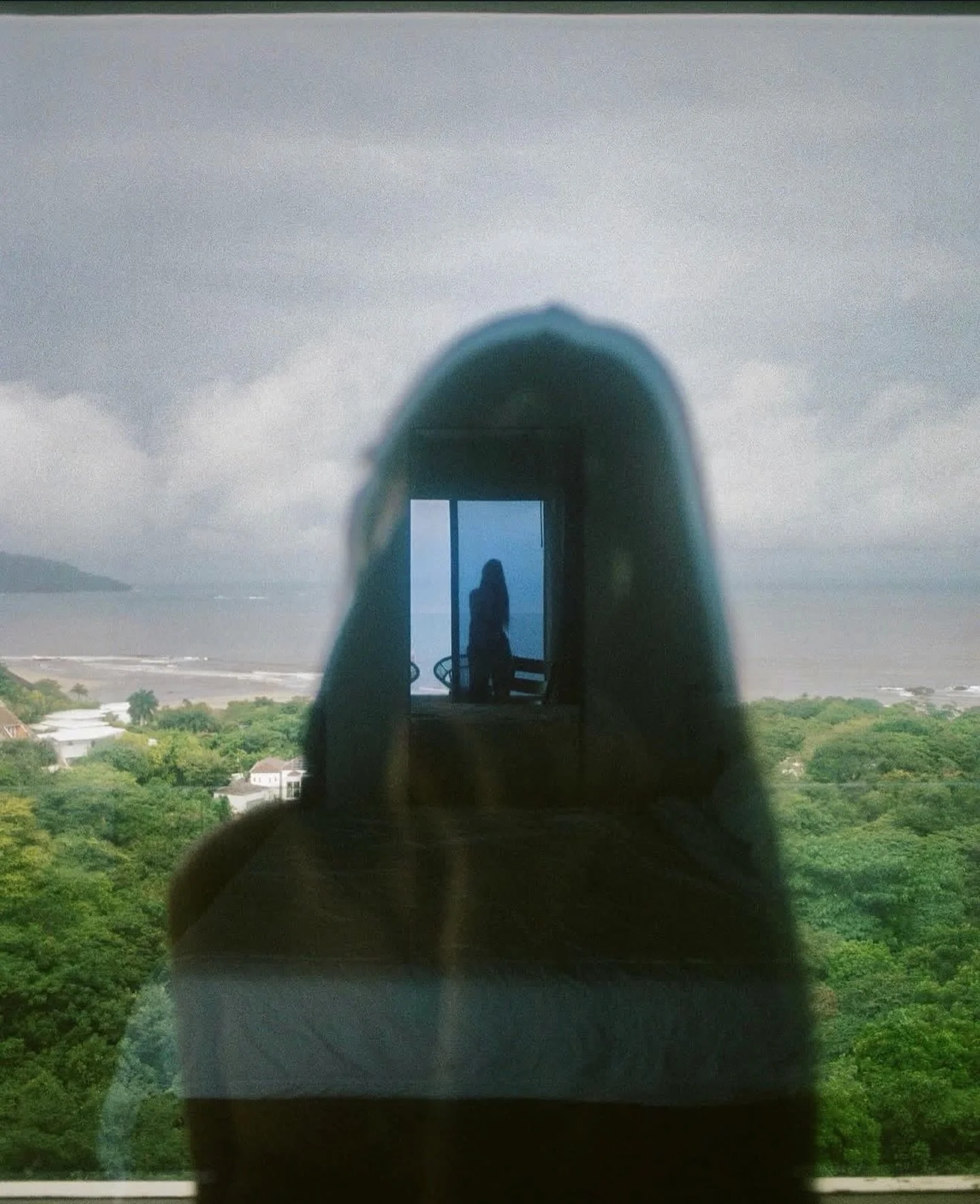 &lsquo;Look within&rsquo; - @jackilenafilm 
-
🏷️ Keep tagging #herexposure