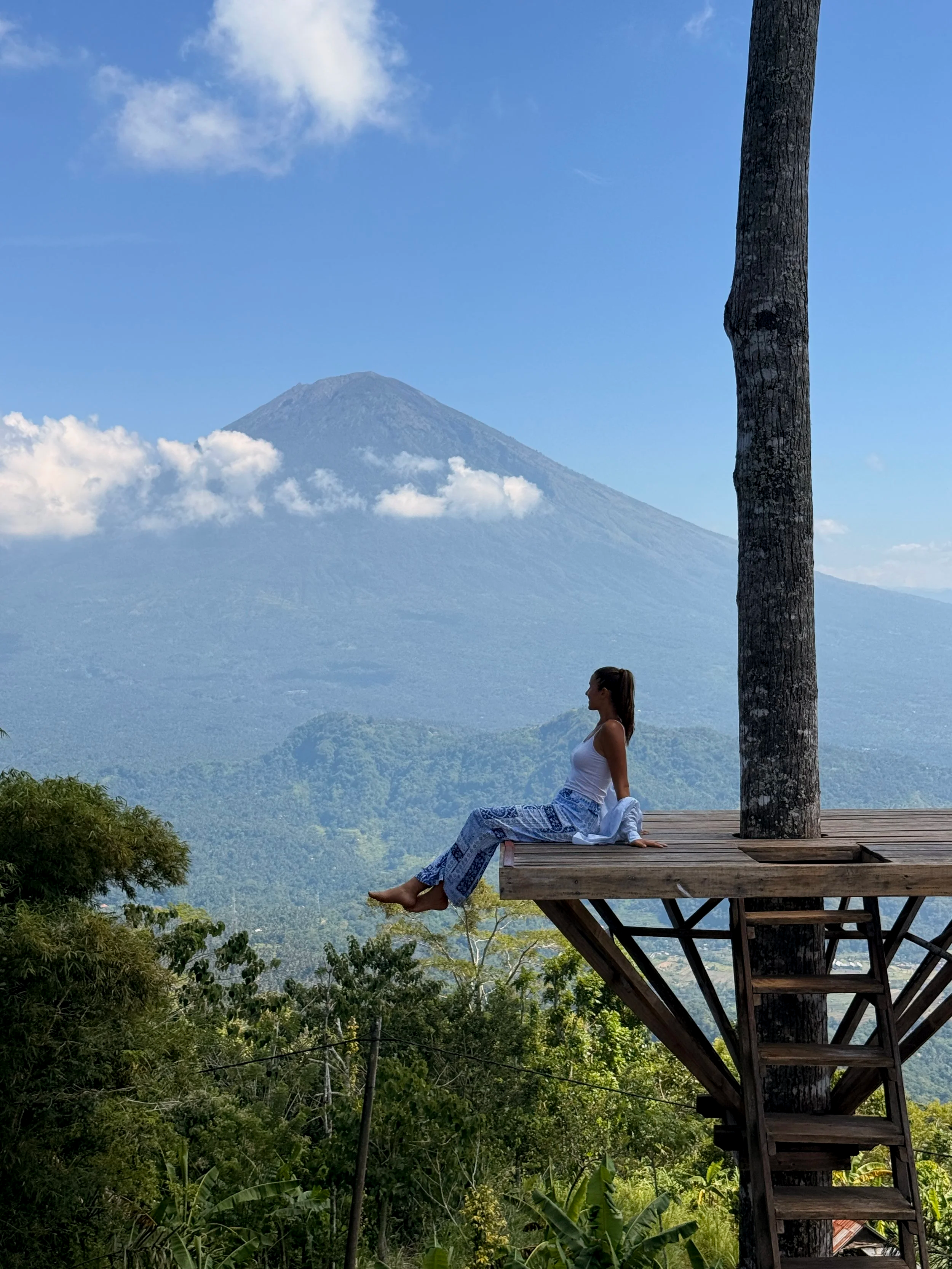 bukit-indah-viewpoint-mount-agung.png