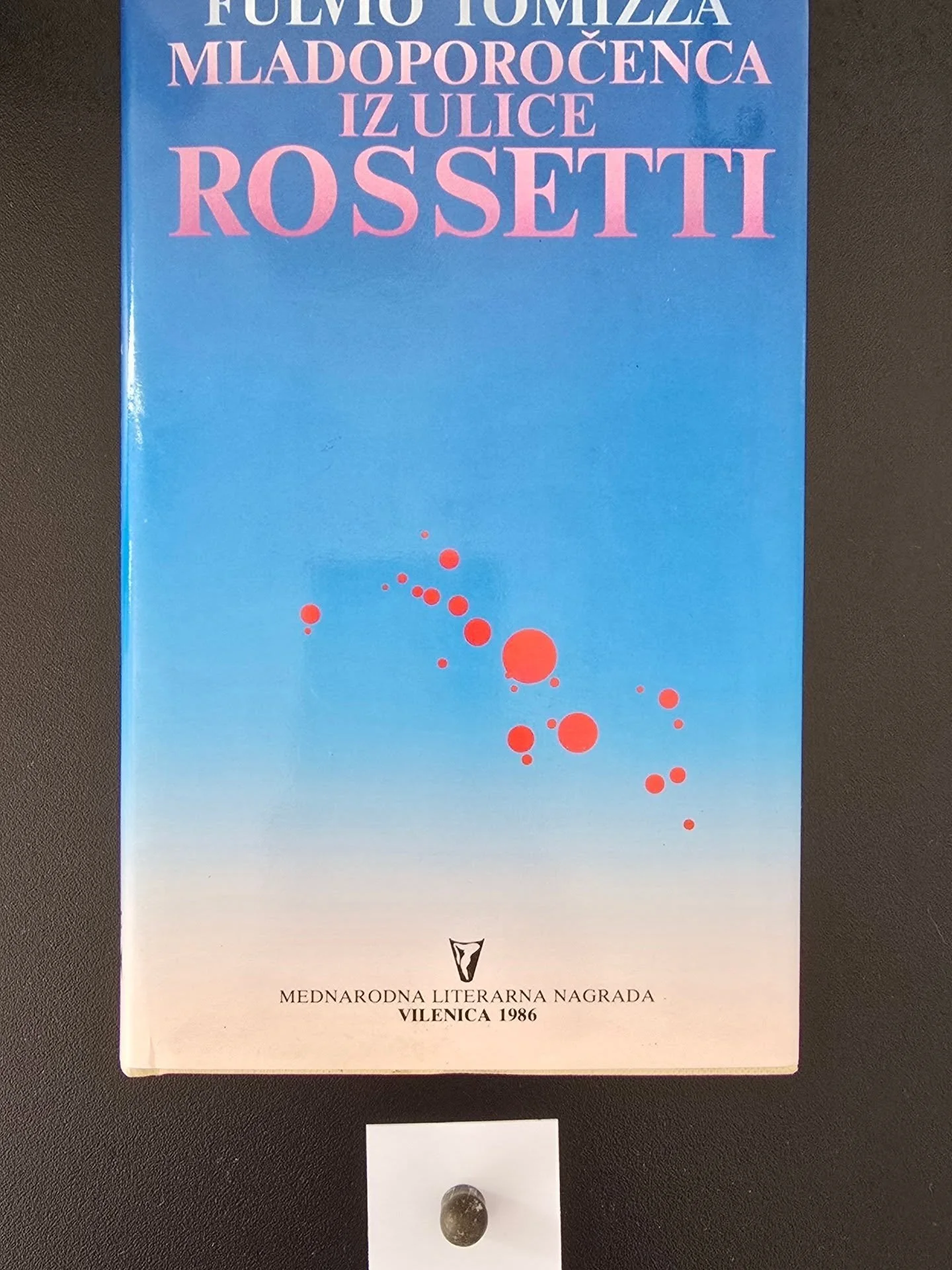 NA ZAHODNI MEJI:
Stoletje Karla &Scaron;pacapana
.
.
.
Zgodbe, ki so zaznamovale ljudi na zahodnem robu.
@kajakasm 

#almaart #history #exhibition