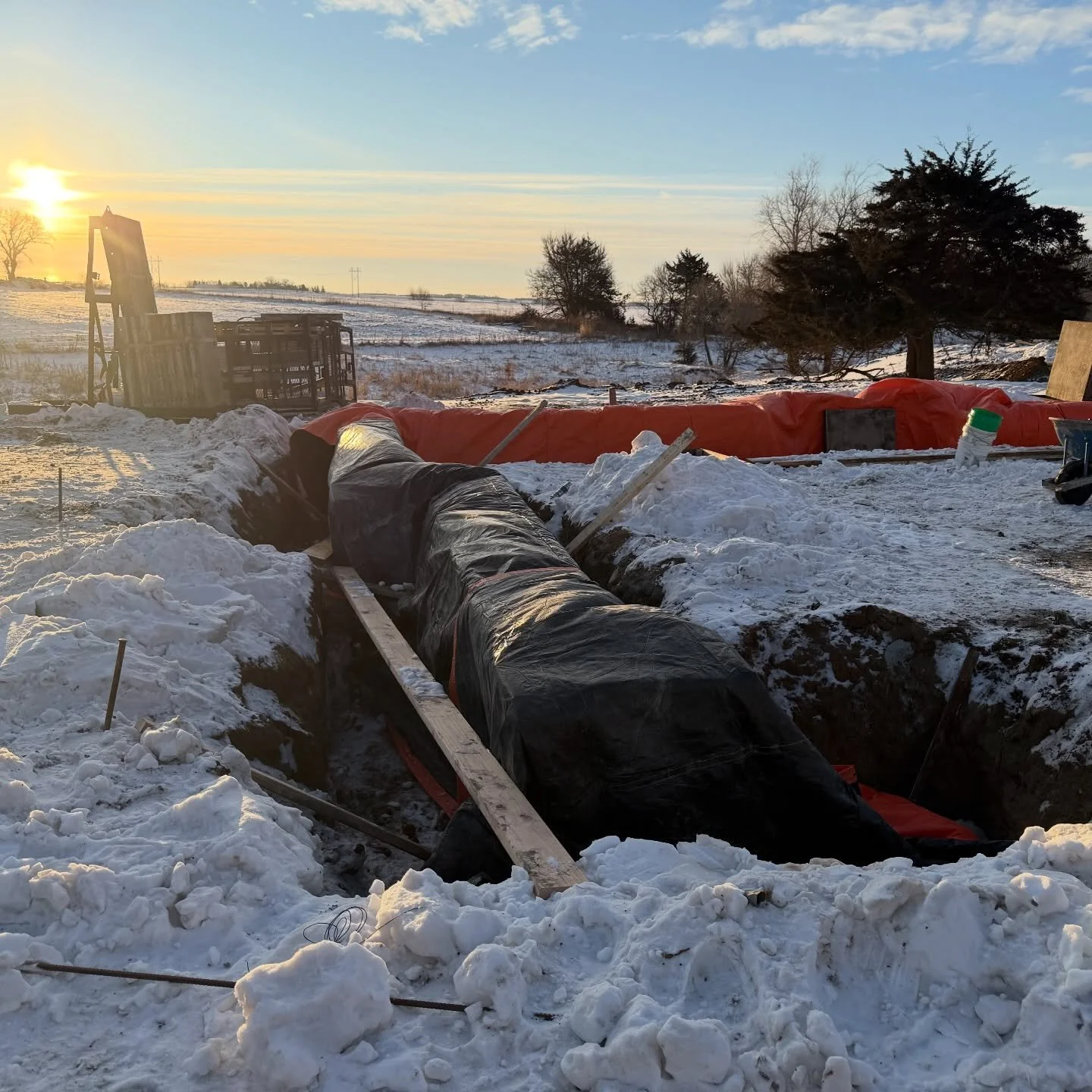 South Dakota contractors are always battling the weather.☀️❄️🌪️

In extreme heat or freezing cold, we take extra measures to control the temp and moisture while curing concrete. A cool sprinkler in the summer or some concrete blankets in the winter 