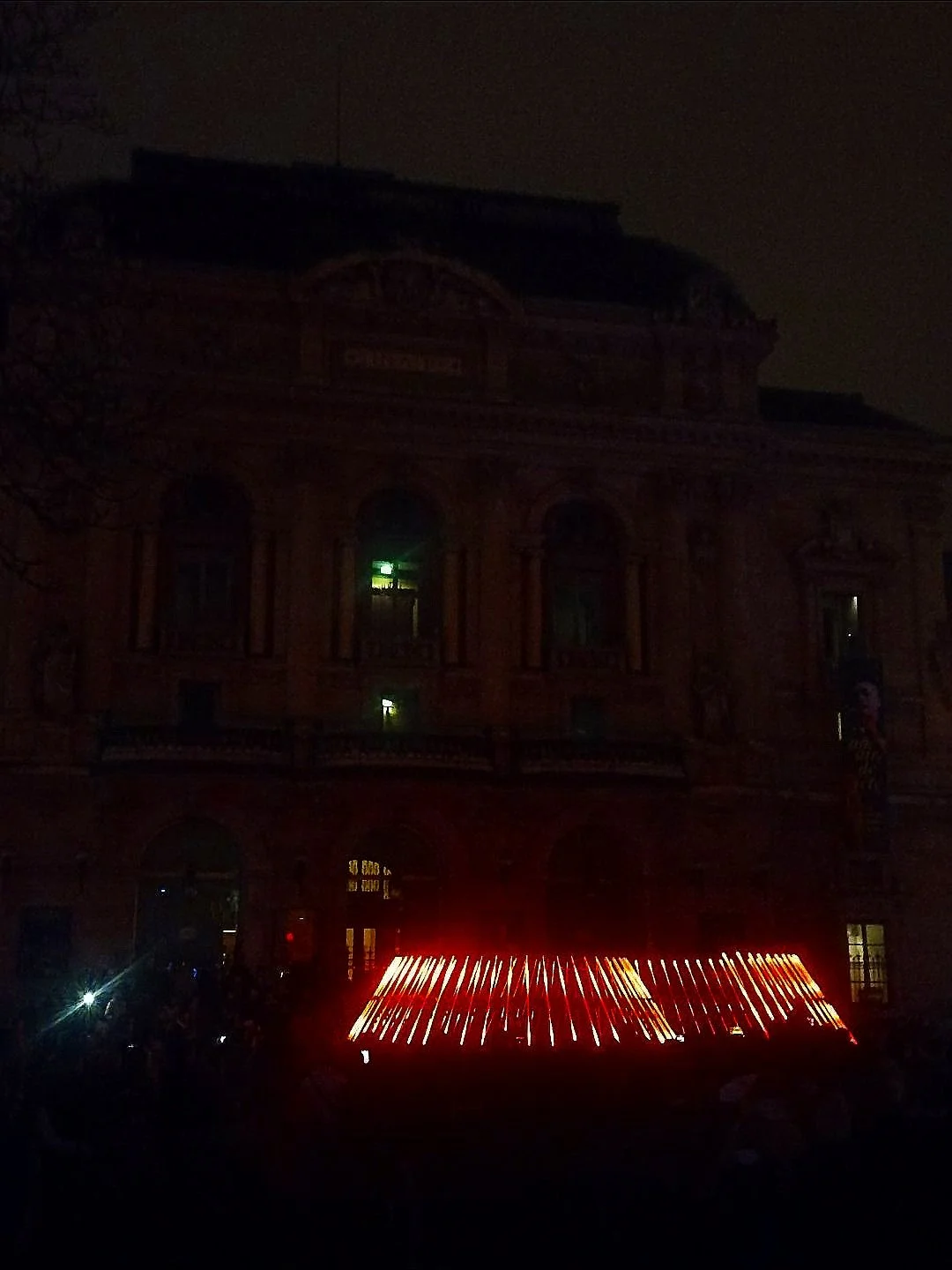Flux - Place des Célestins