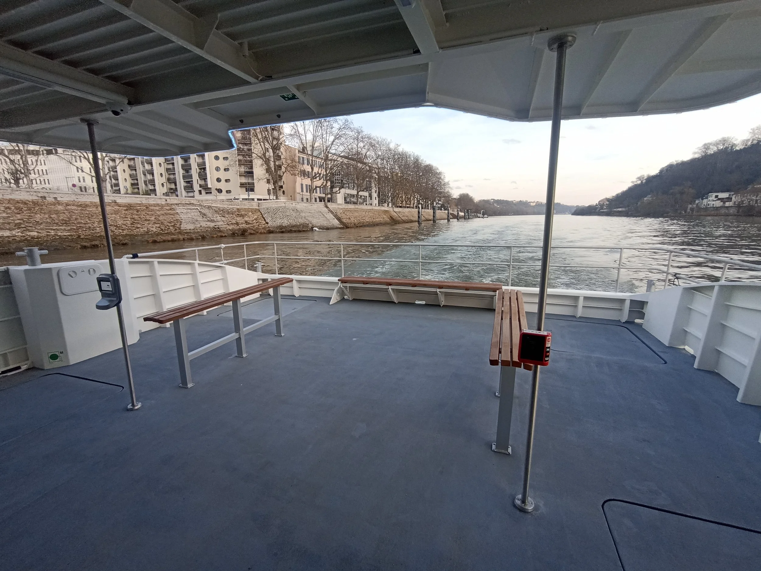 Pont arrière avec 6 emplacements Vélo.