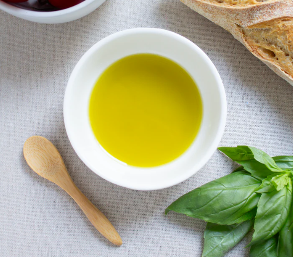 olive oil 2.png