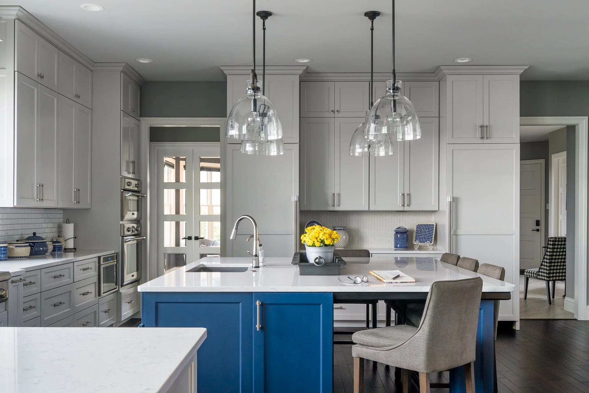 Residential Interiors Photography - Contemporary Craftsman Lake Home
