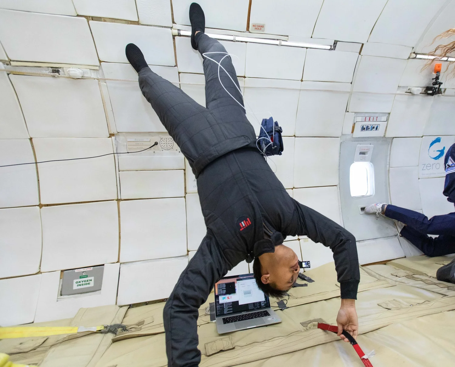 Peristaltic Suit — Soft Technologies Lab