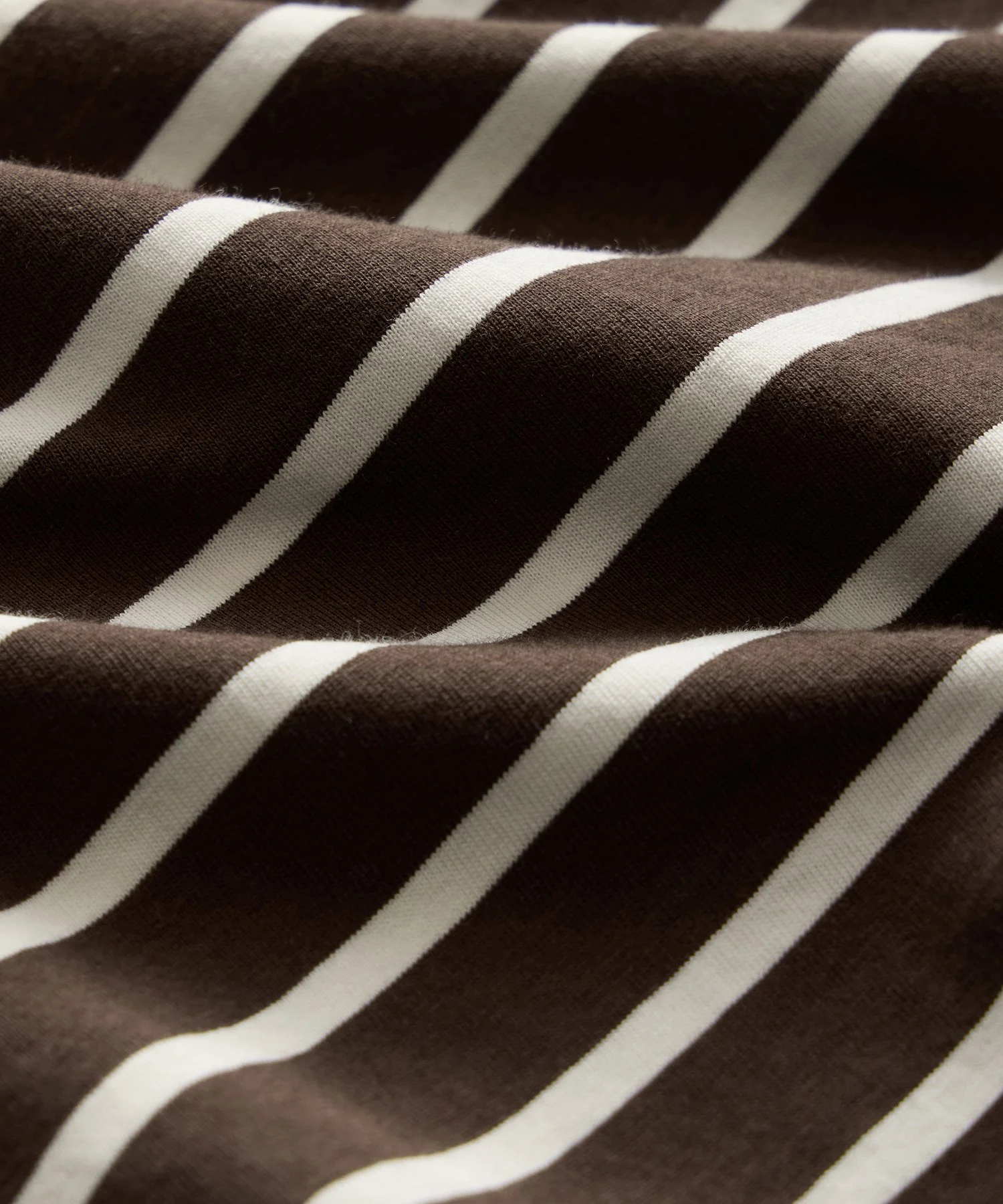 FEB26_KN6322151_DARK MOCHA_D4_R.jpg