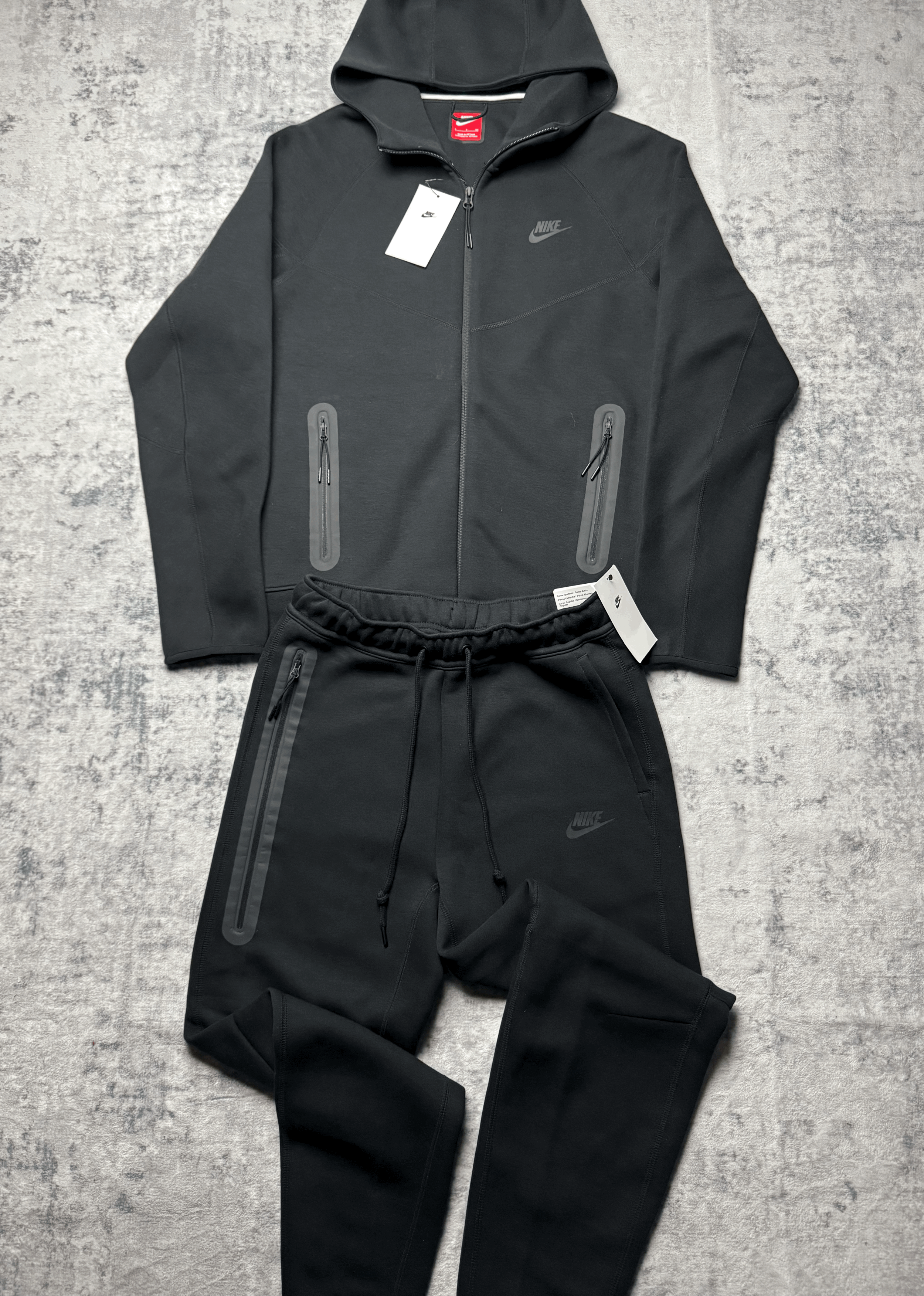 Nike Tech Fleece Tracksuit *discontinued* 'black'