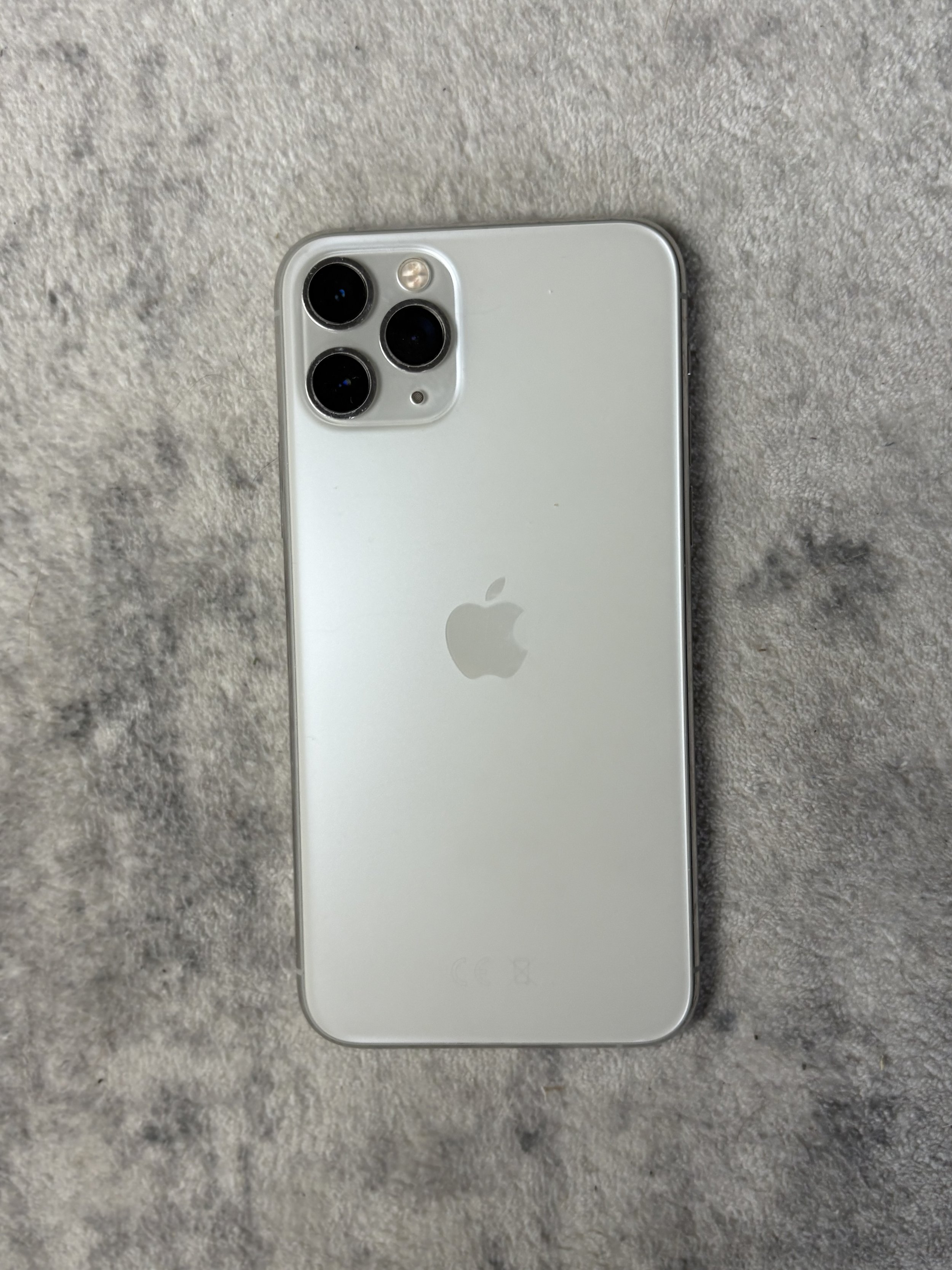 iPhone 11 Pro ‘silver’