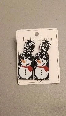 ACRYLIC SNOWMEN DANGLE EARRINGS